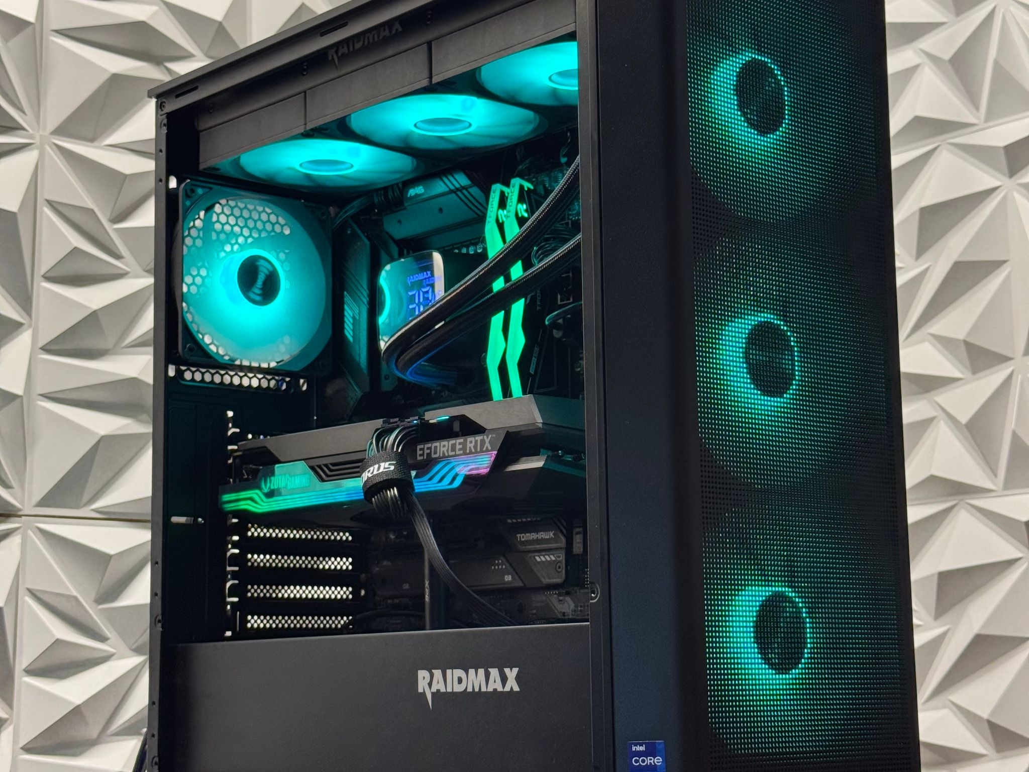 Rtx 3080, i9-12900K, 16GB DDR5 Ram, 1TB Samsung SSD, Liquid Cooled, arc raiders, Fortnite...