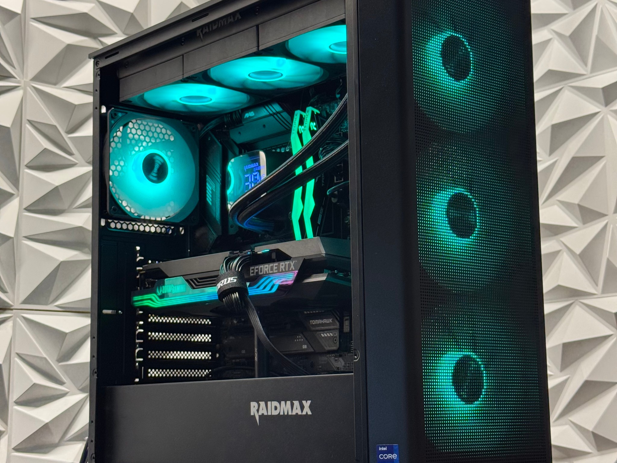 Rtx 3080, i9-12900K, 16GB DDR5 Ram, 1TB Samsung SSD, Liquid Cooled, arc raiders, Fortnite...