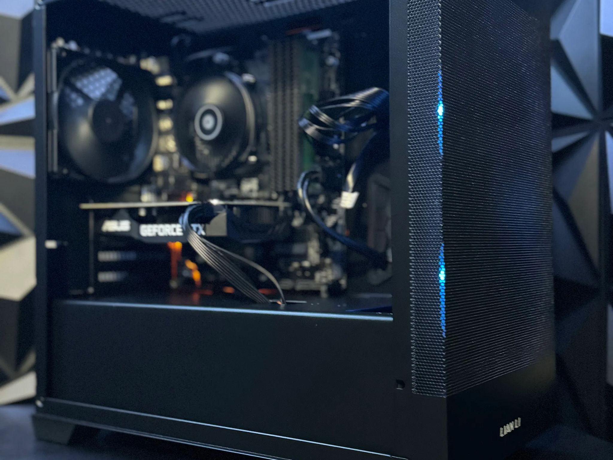 ⛓🖤Tusker Build 8560 💅🏽😈|The Budget Baddie| i5 8th Gen| GTX 1660