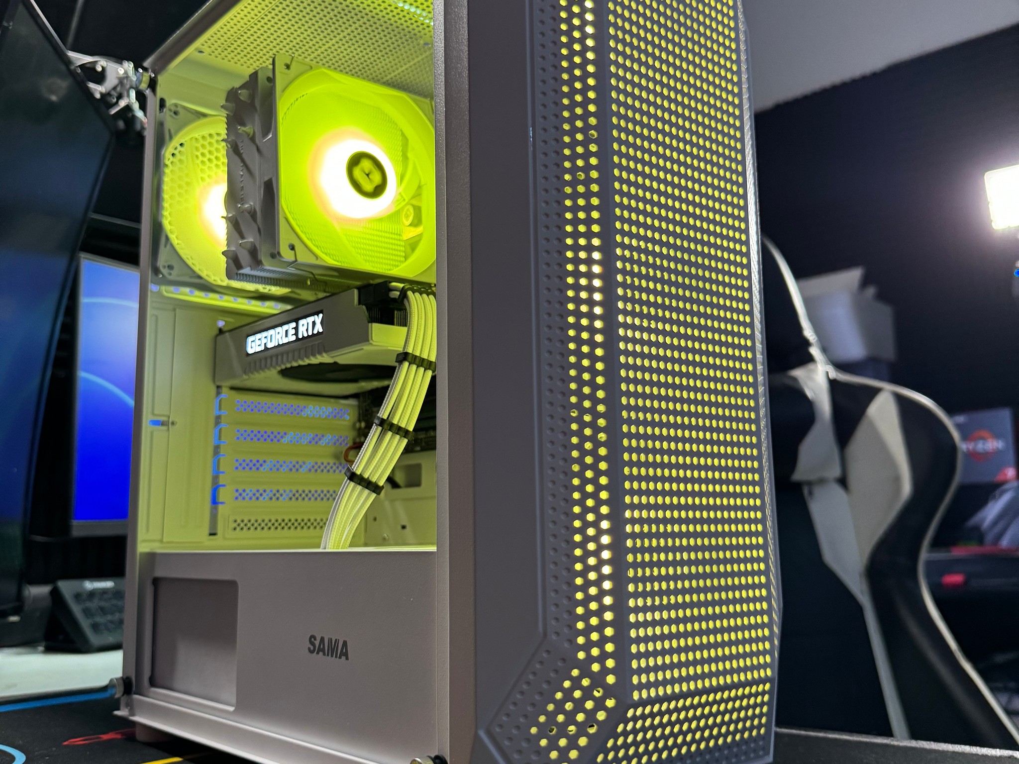 White N’ Black RTX Gaming PC - i5 6500 / RTX 2060