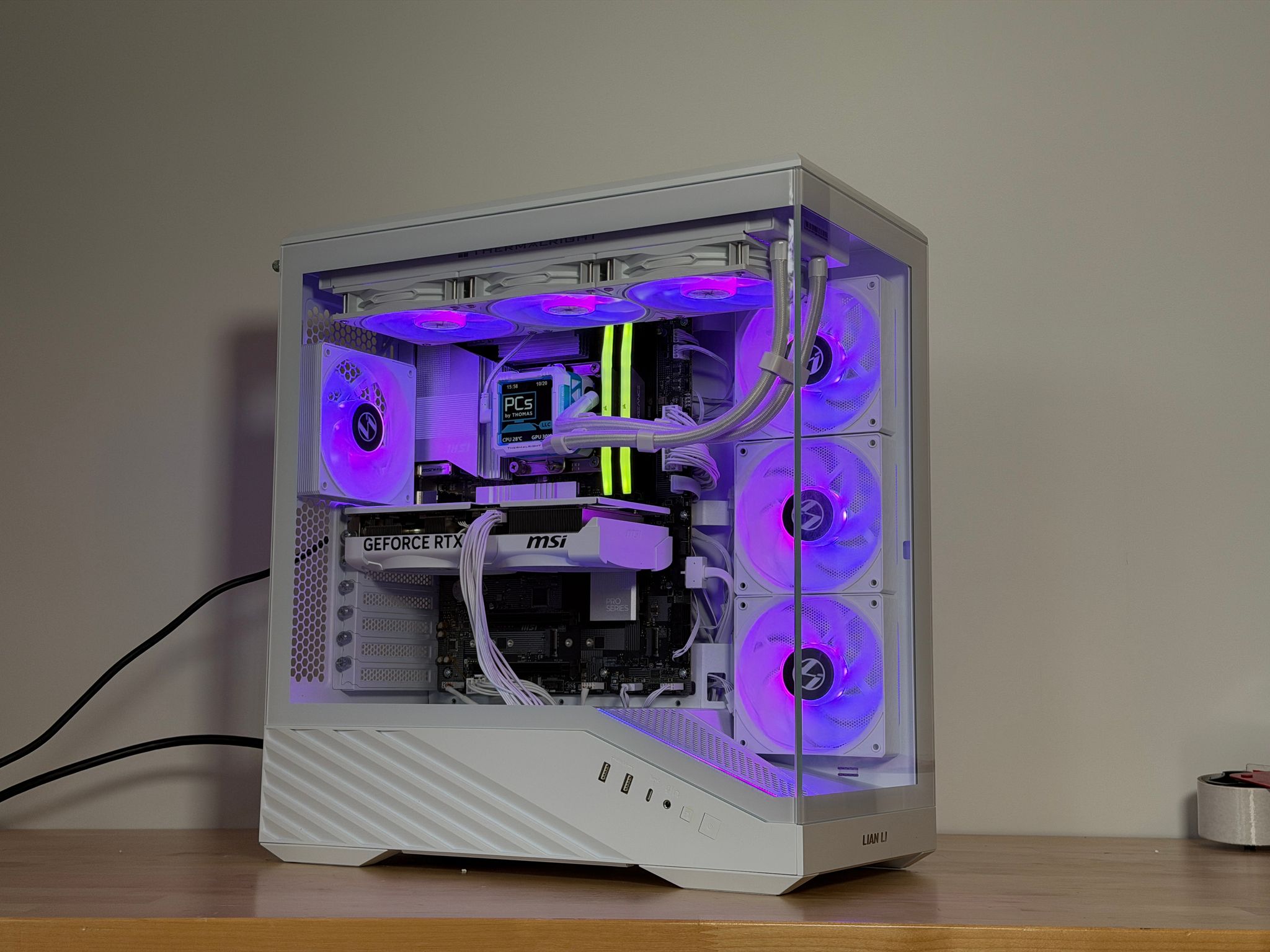 RTX 5070 Whiteout! Intel Core Ultra 265kf, 32gb ddr5 and 2tb SSD