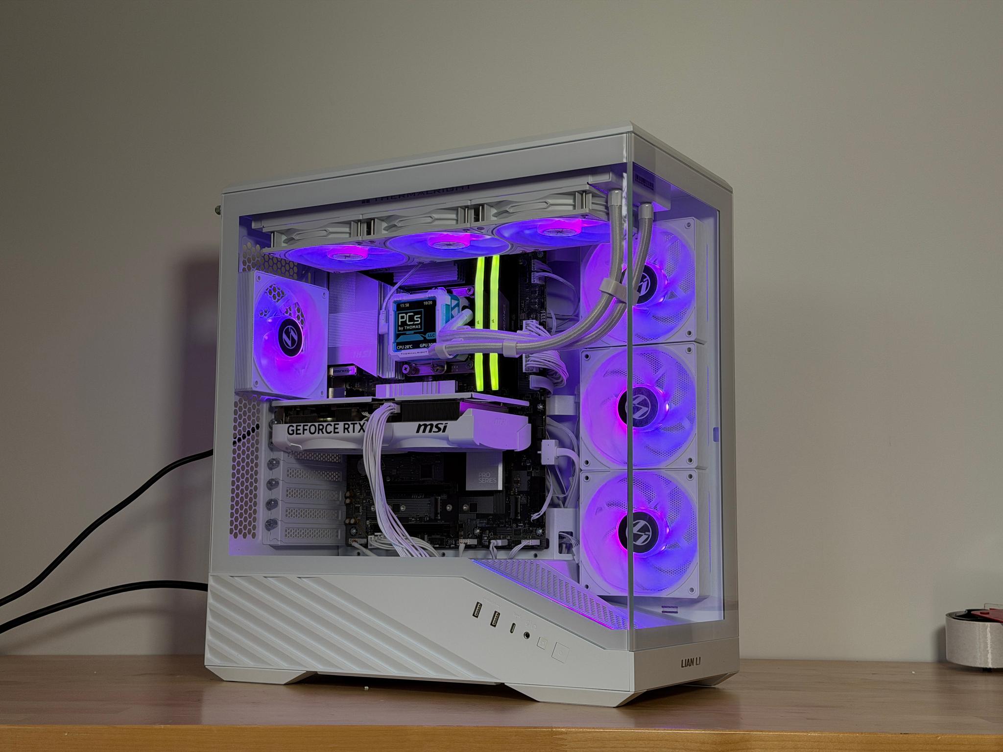 RTX 5070 Whiteout! Intel Core Ultra 265kf, 32gb ddr5 and 2tb SSD