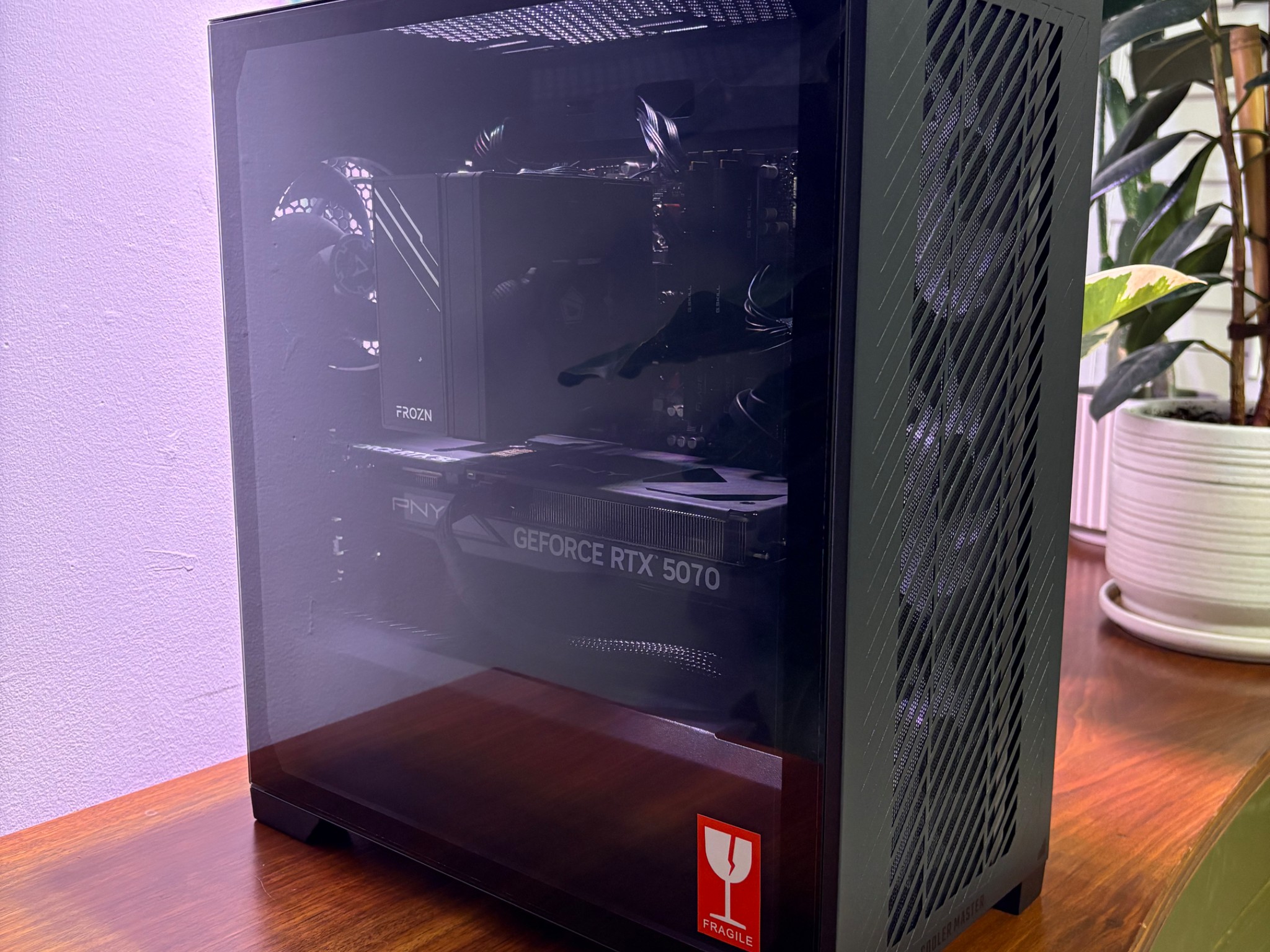 RTX 5070 | Ryzen 5 9600X | 32GB DDR5 | 1TB SSD | 750W PSU | 4 x Fans | WiFi