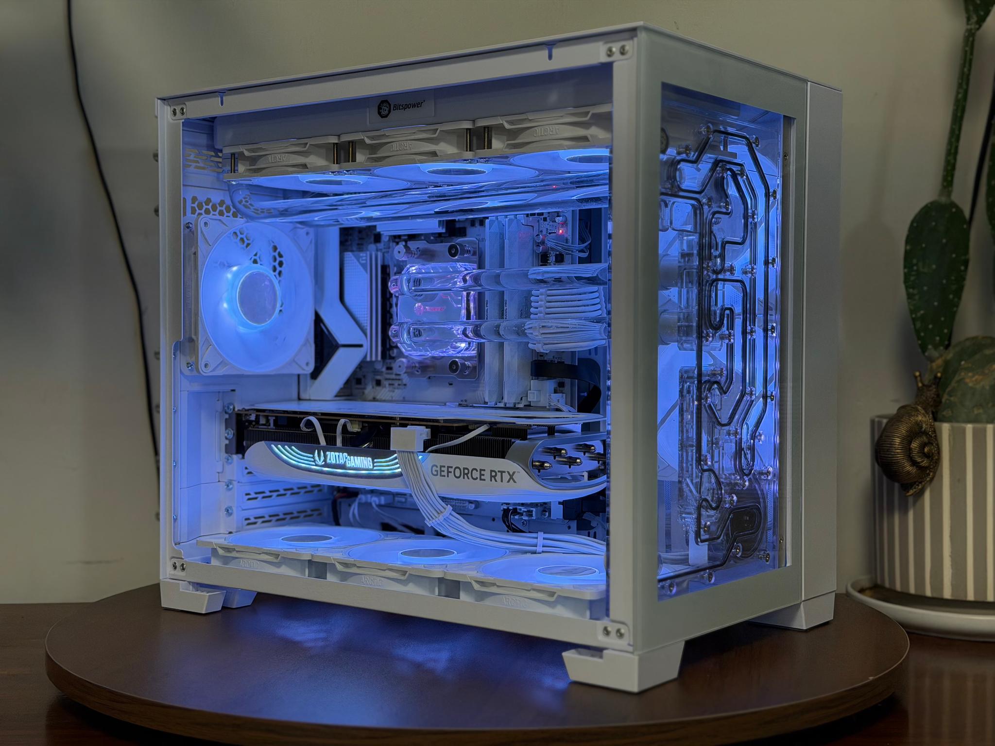 RTX 4080 | Ryzen 7 7800X3D | 32GB DDR5 | B850M | 2TB Gen4 SSD | 850W SFX Custom Loop