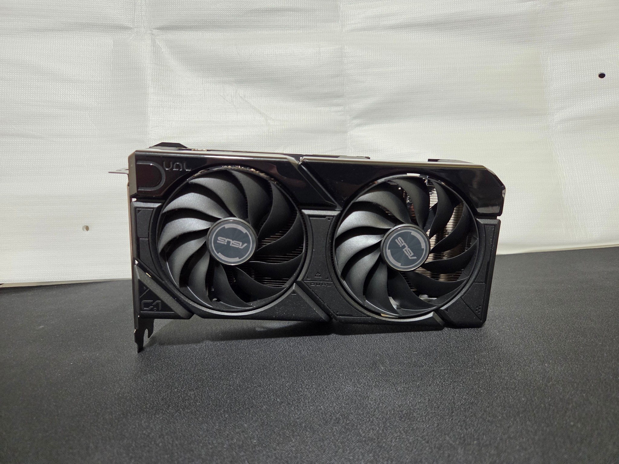 Asus DUAL EVO GeForce RTX 4070 SUPER