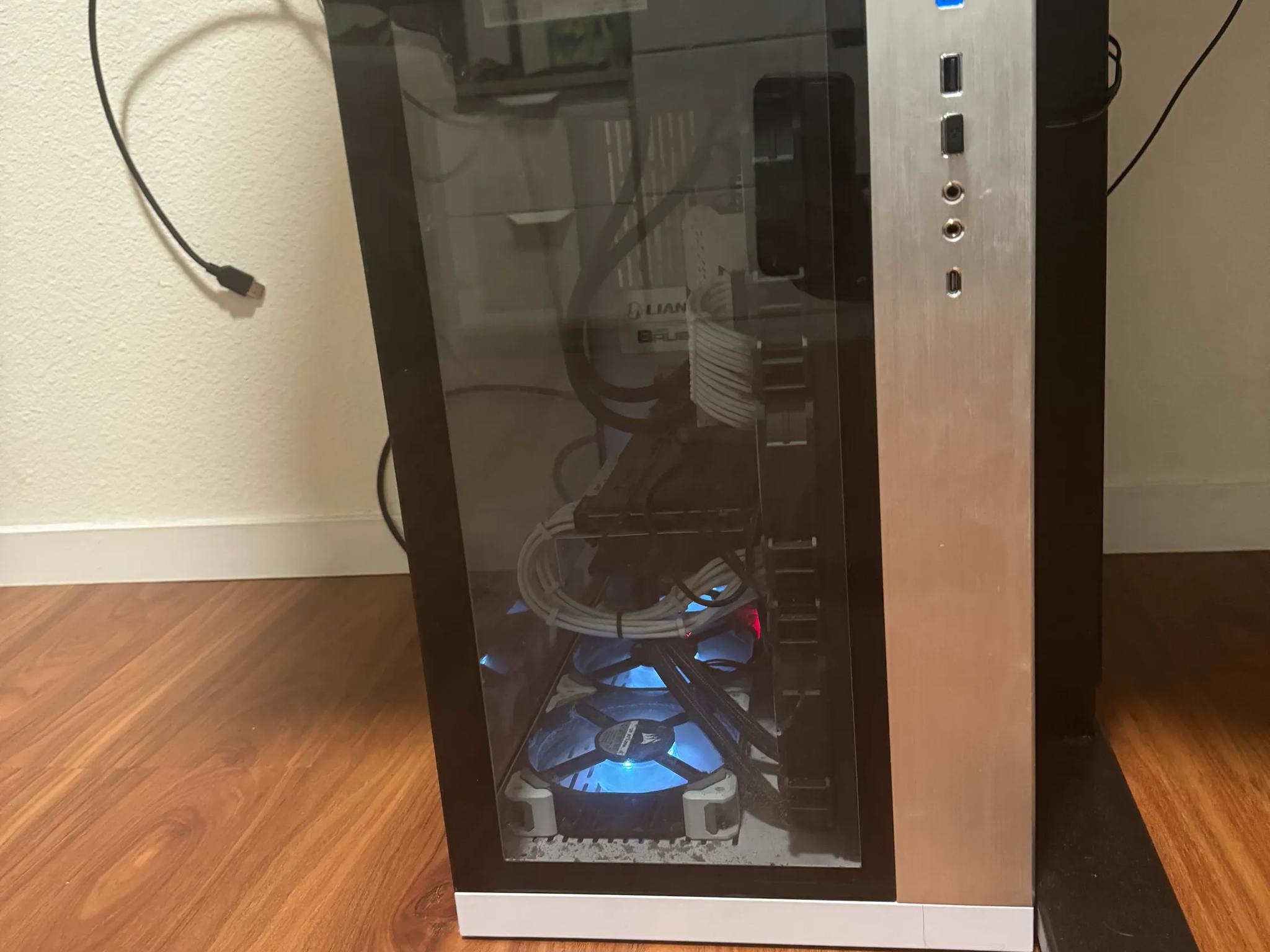 2020 Built Lian Li 011 - https://pcpartpicker.com/list/988jWt