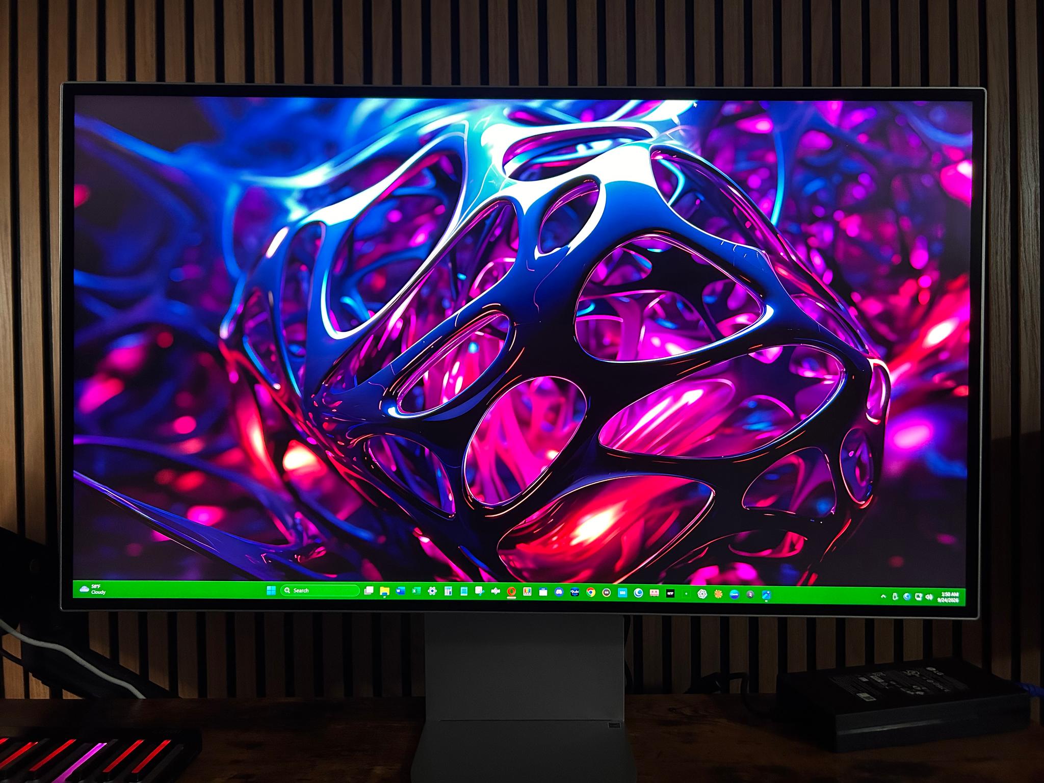 LG UltraFine evo 32" Worlds First TB5-6K(6144x3456) NANO-IPS-Black Thunderbolt-5 Monitor (32U990A-S)