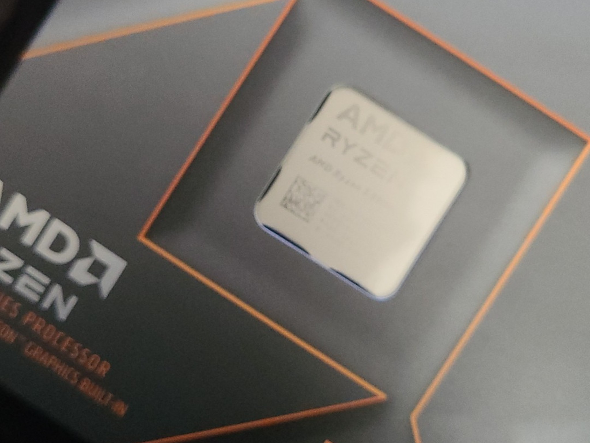 AMD Ryzen 5 8500G brand new unused