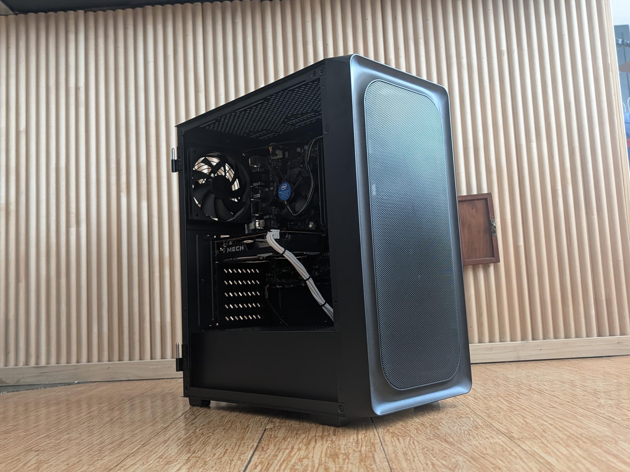 Custom Gaming PC | RX 6500 XT | I7 6700 | 16GB | 256GB NVME | |