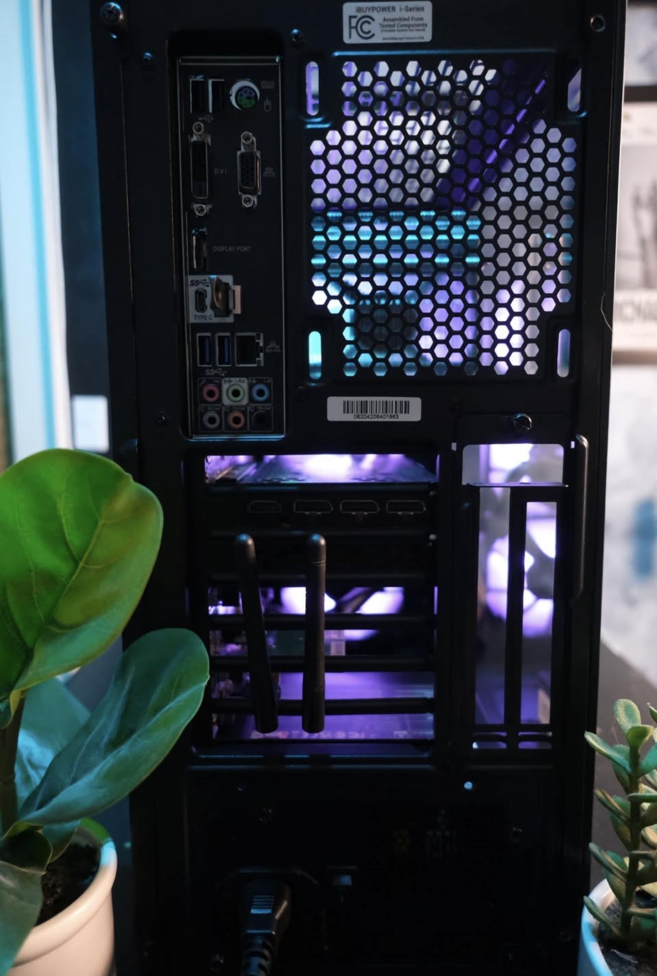 WONDERFUL Black and White spider-Man RGB Gaming PC