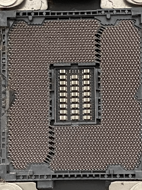 Used Asus Rampage IV Black Edition, the best of X79 Motherboards