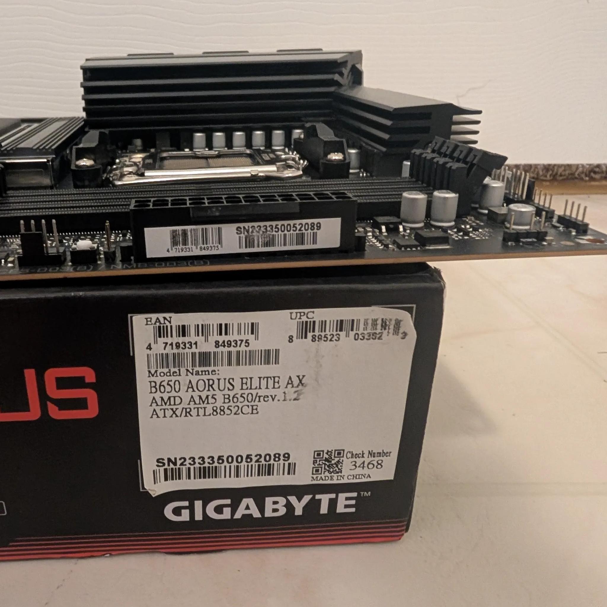 GIGABYTE B650 AORUS ELITE AX ATX AM5 (DDR5, PCIe 5.0)