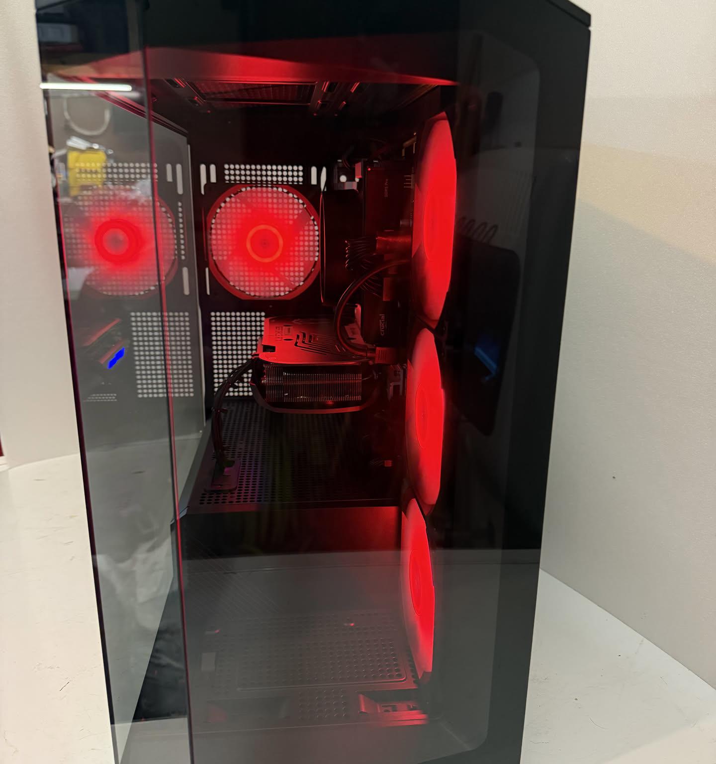 *NEW* Custom Gaming PC w/ 4070 & RGB