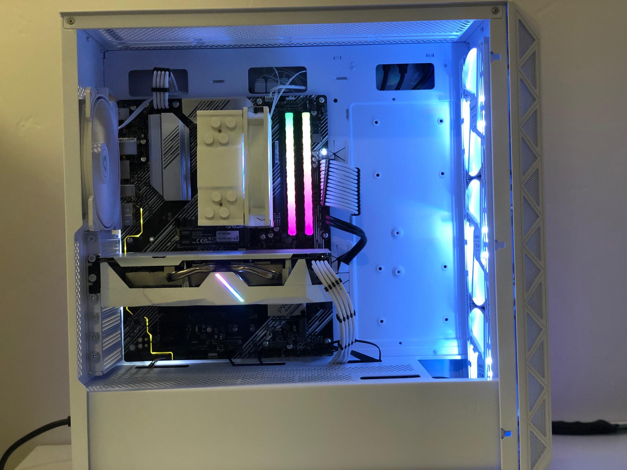 $675 White Gaming Pc - ryzen 5 - 2060 - 16gb or ram