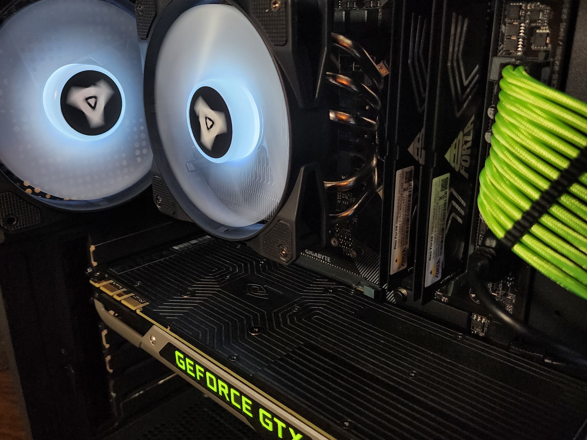 🤍💚💙 Nvidia GTX 980 FE // Intel Core i3 10100F // Neo Forza 16GB 3600MHz
