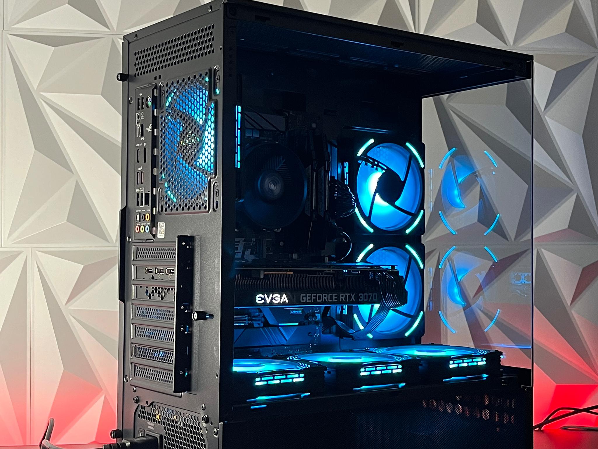 RTX 3070 XC3 8GB, Ryzen 5 5600X, 16GB 3200MHz | Black RGB Gaming Computer/PC