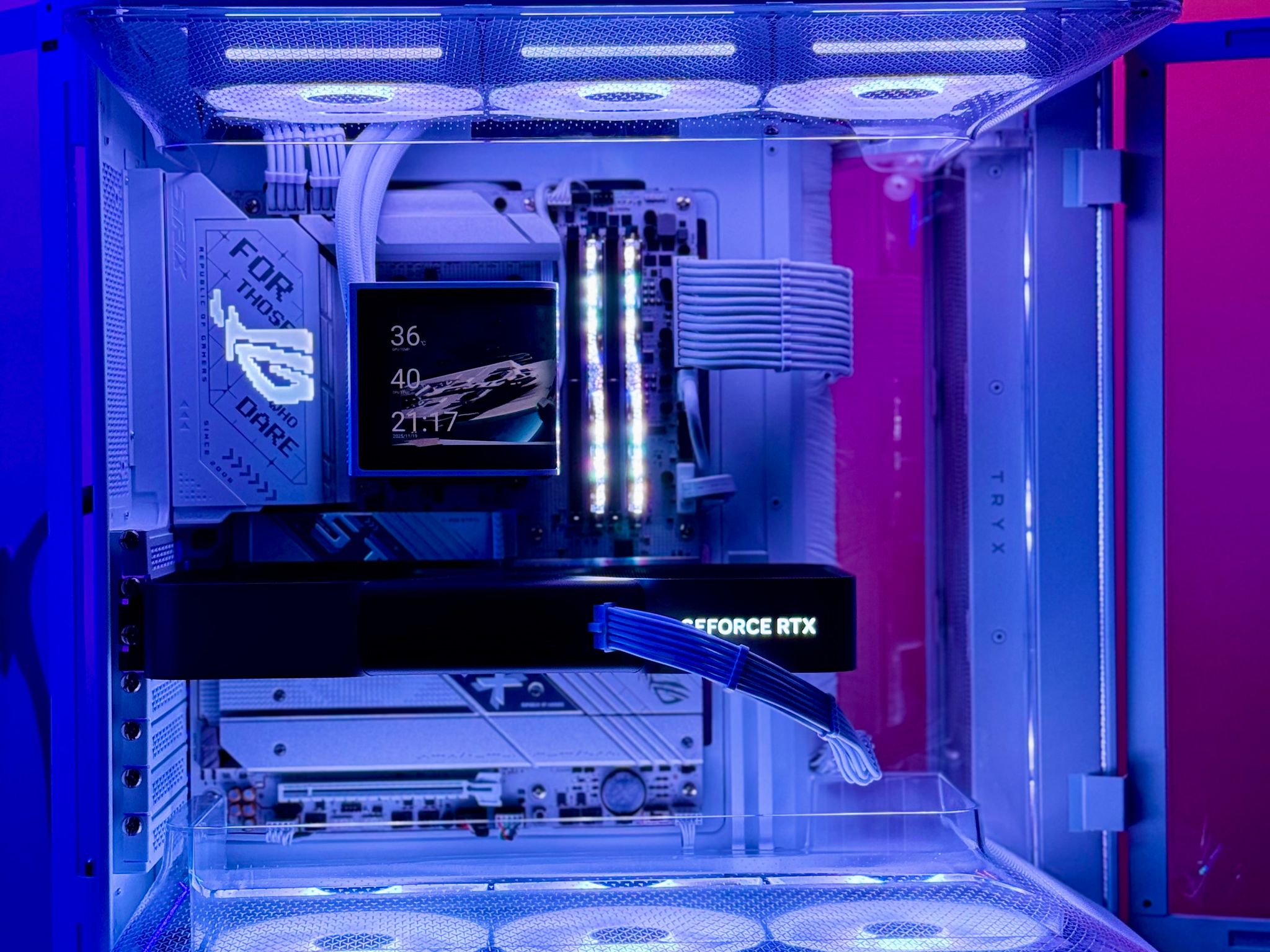 Corsair Pro Gaming PC 🏰 5080 Founders Edition | 9800x3D | 3TB SSD | 32GB G.Skill Royal Neo CL28