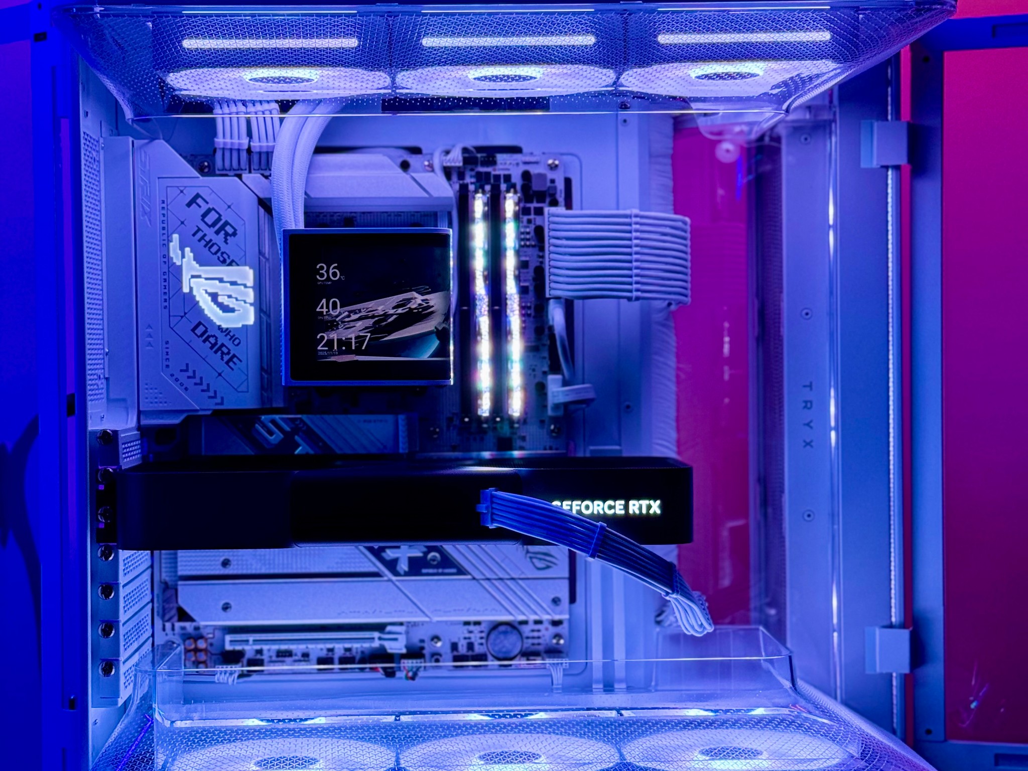 Corsair Pro Gaming PC 🏰 5080 Founders Edition | 9800x3D | 3TB SSD | 32GB G.Skill Royal Neo CL28