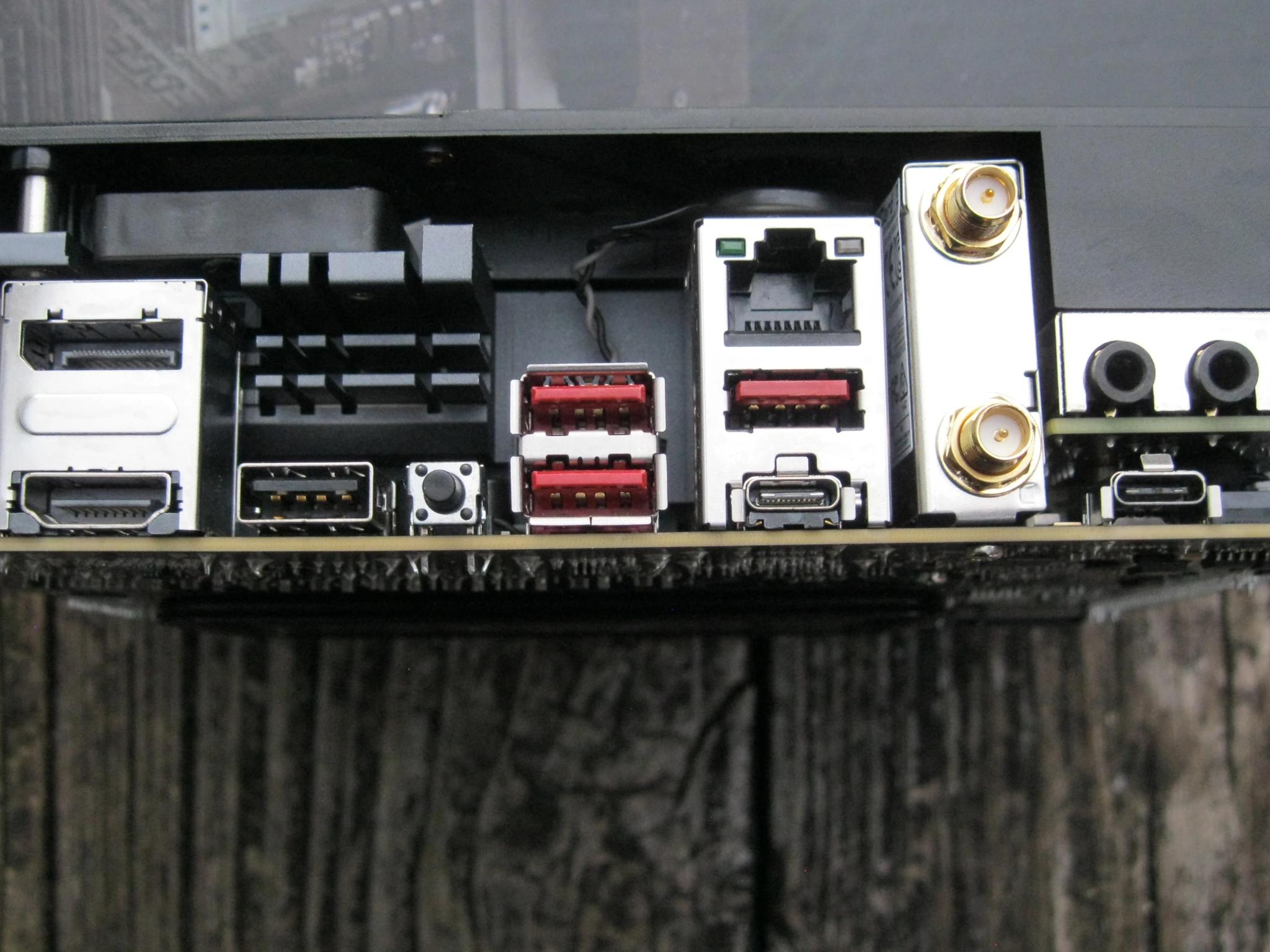 Asus ROG STRIX B550-I GAMING | Mini ITX AM4 Motherboard