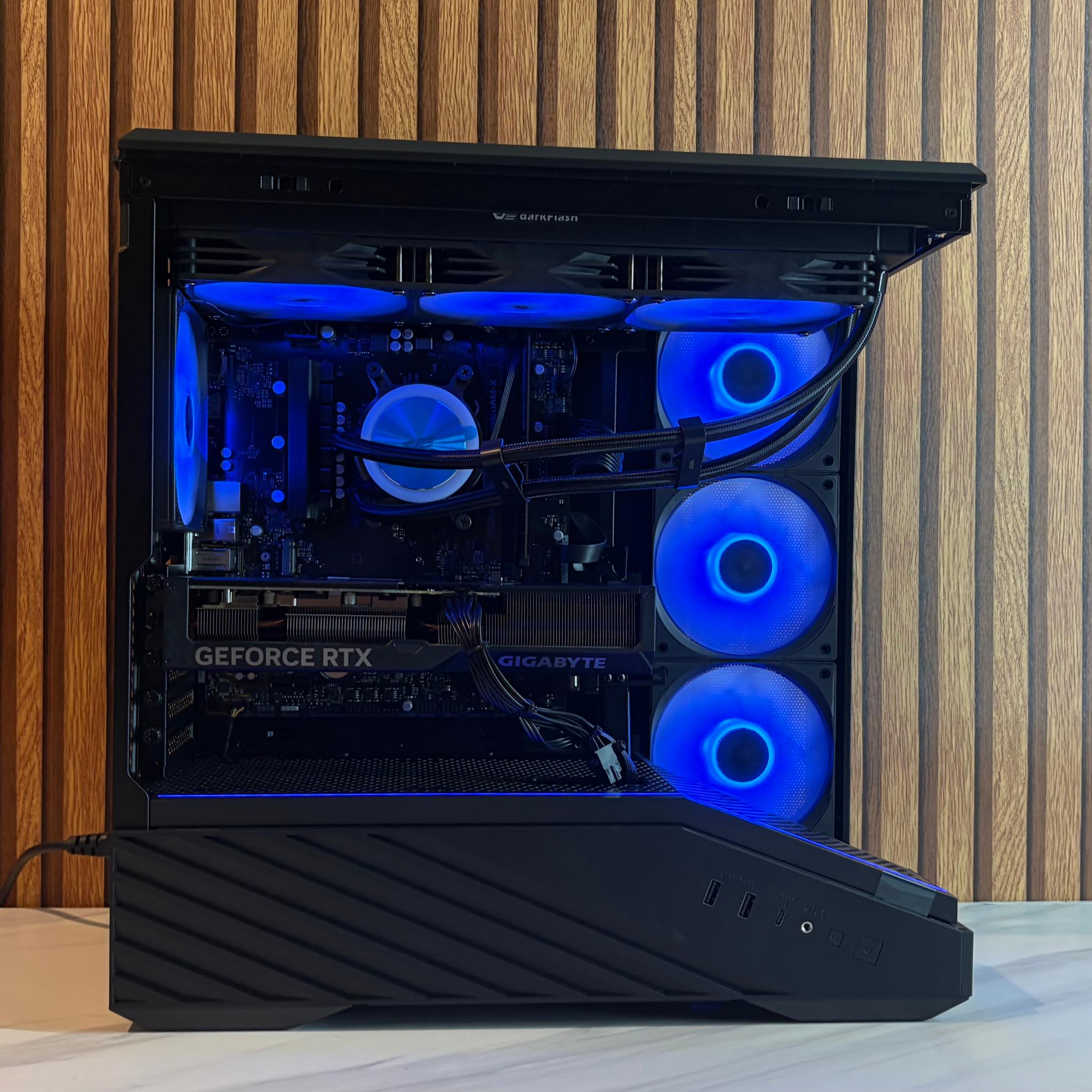RTX 4070 | RYZEN 5 7600 | 16GB DDR5 | 1TB SSD | 360MM AIO