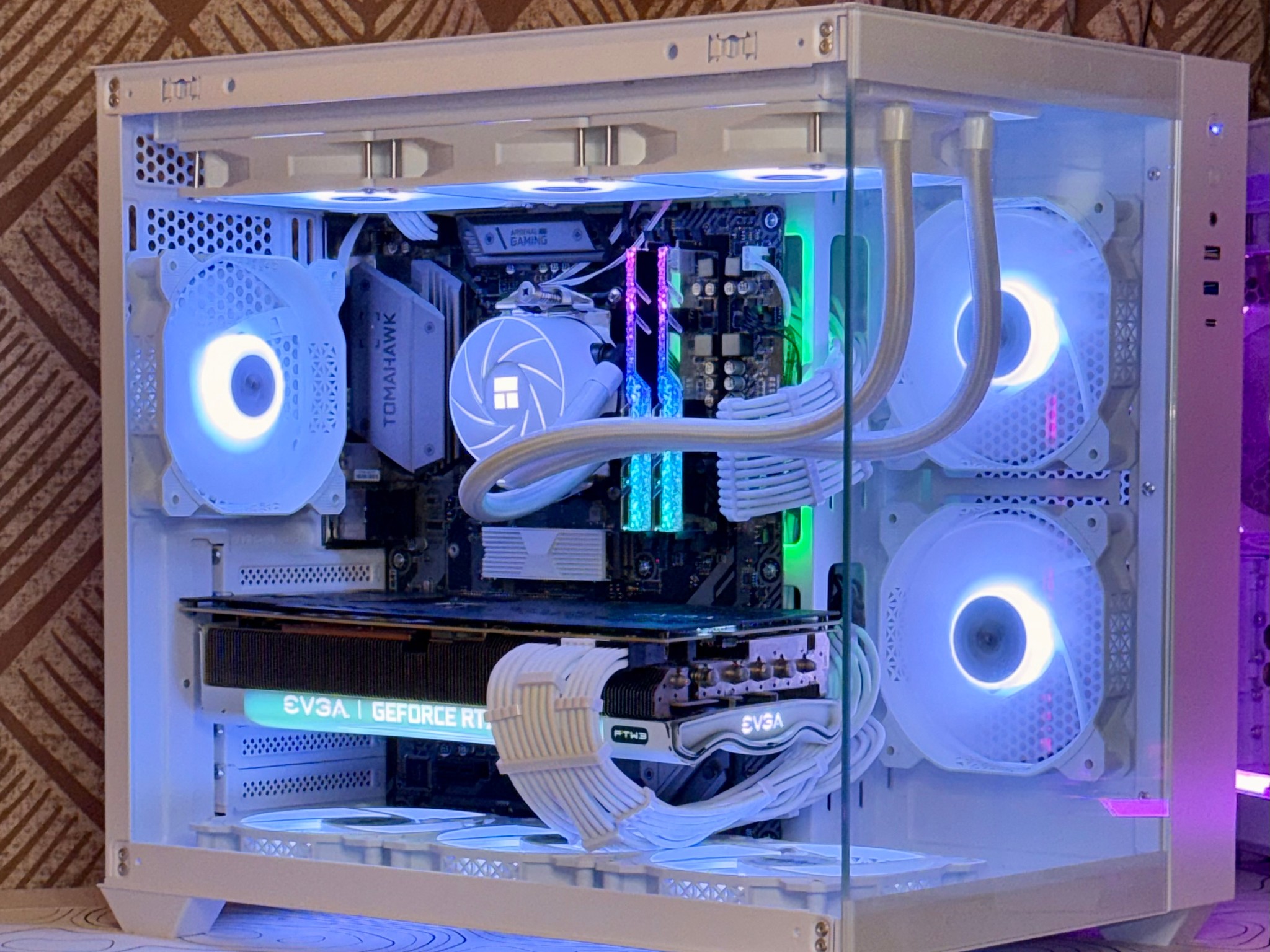 White Ranger Gaming PC | RTX 3080 FTW3 Ultr + Ryzen 7 3700X – (Free Xbox One X)