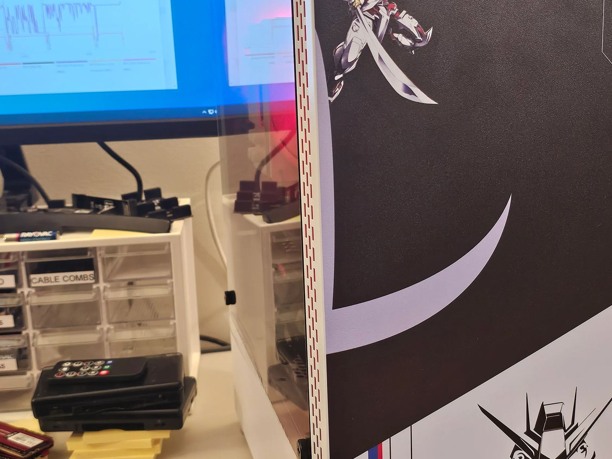 Gundam theme PC with RGB
