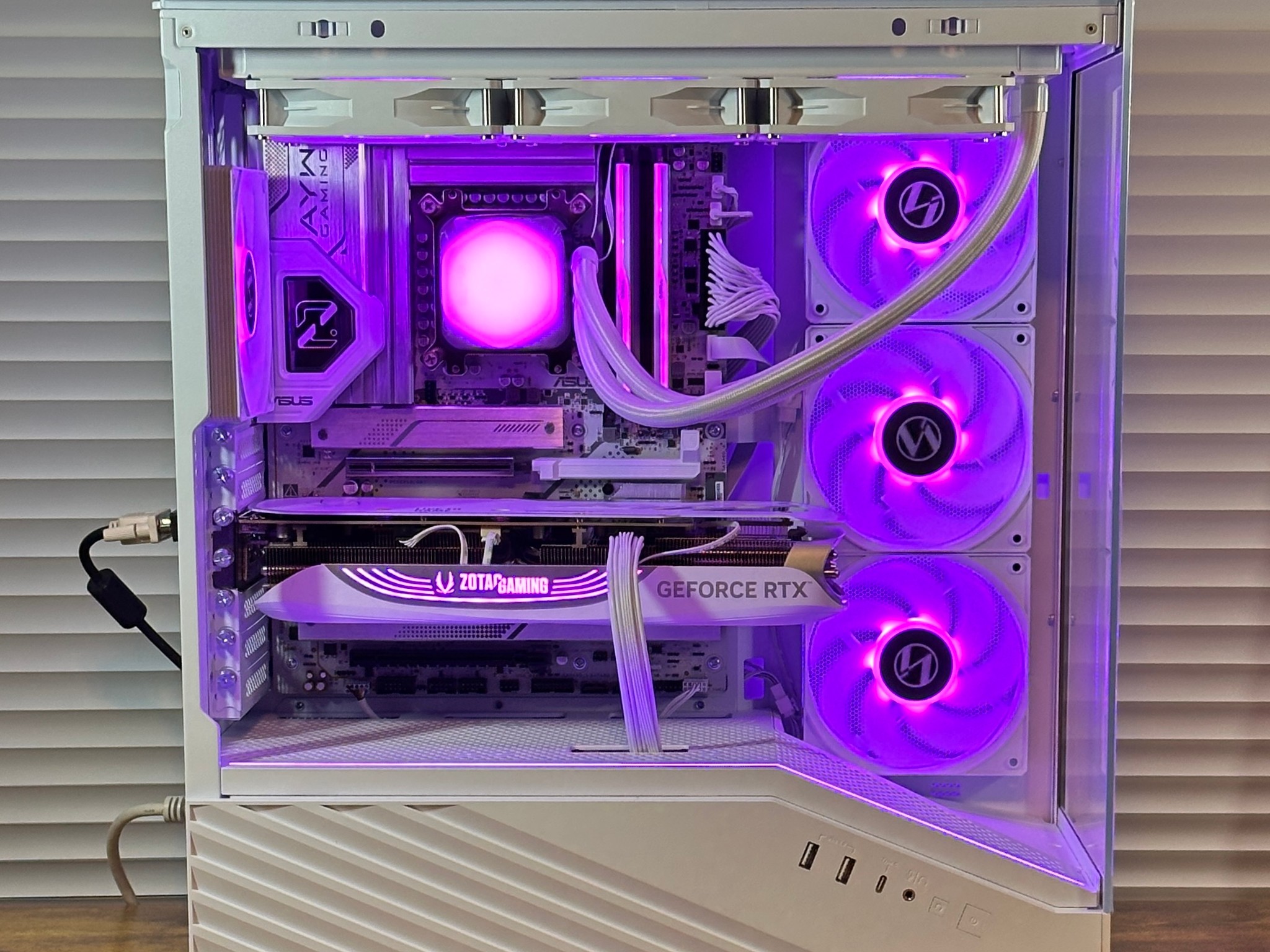 RTX 4080S 16GB | Intel Core Ultra 265KF | 48GB DDR5 | 2TB NVME | Win11 | WIFI | 4K White Gaming PC