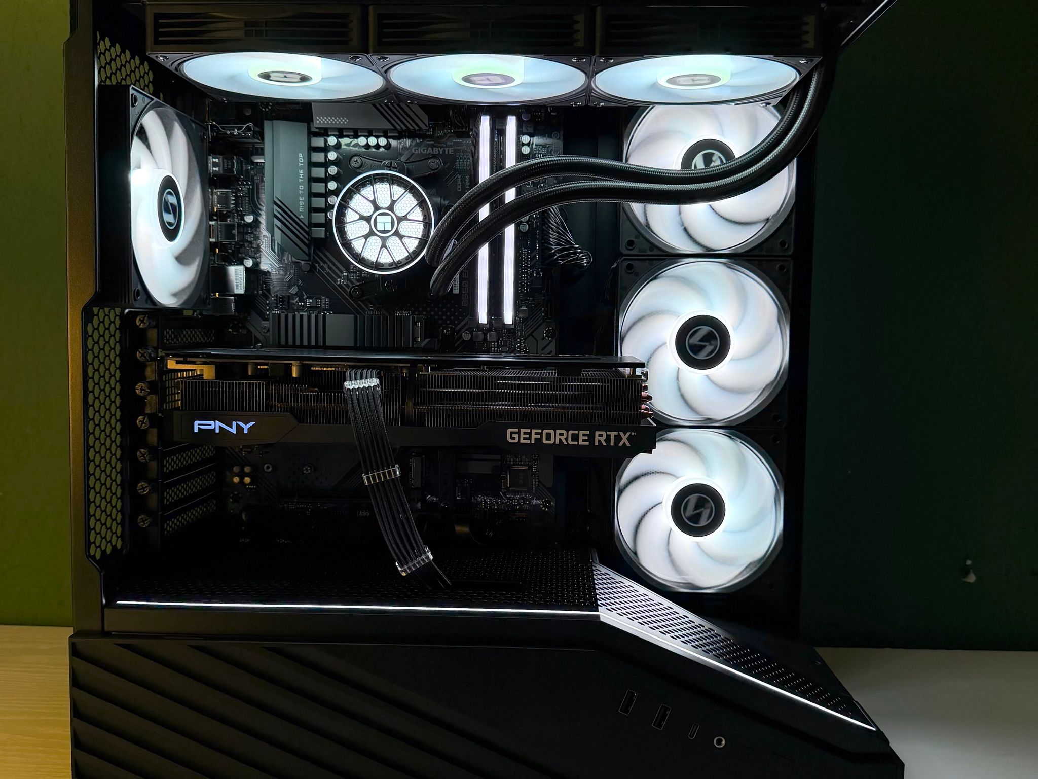 RTX 3070 Ti | Ryzen 7 5700X | 32GB RAM | 1TB NVMe SSD | 750W PSU | 360mm AIO