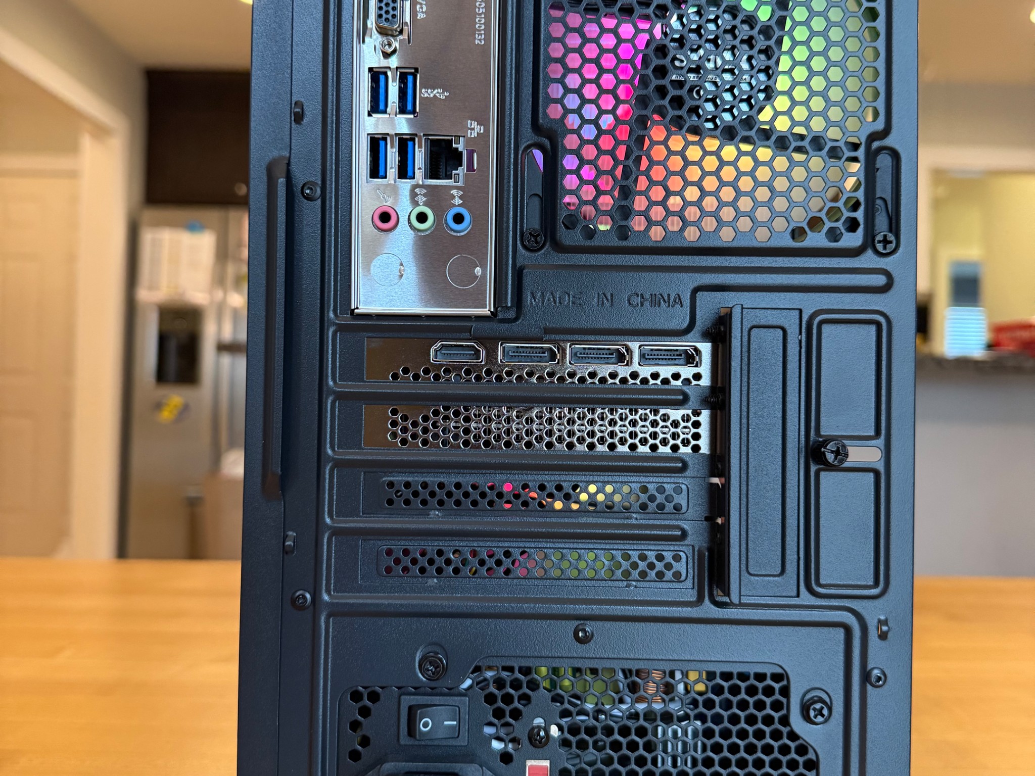 🐳| RTX 3050 8gb, Ryzen 2600, 16gb DDR4, 512gb SSD, ARGB, WiFi Equipped Gaming PC