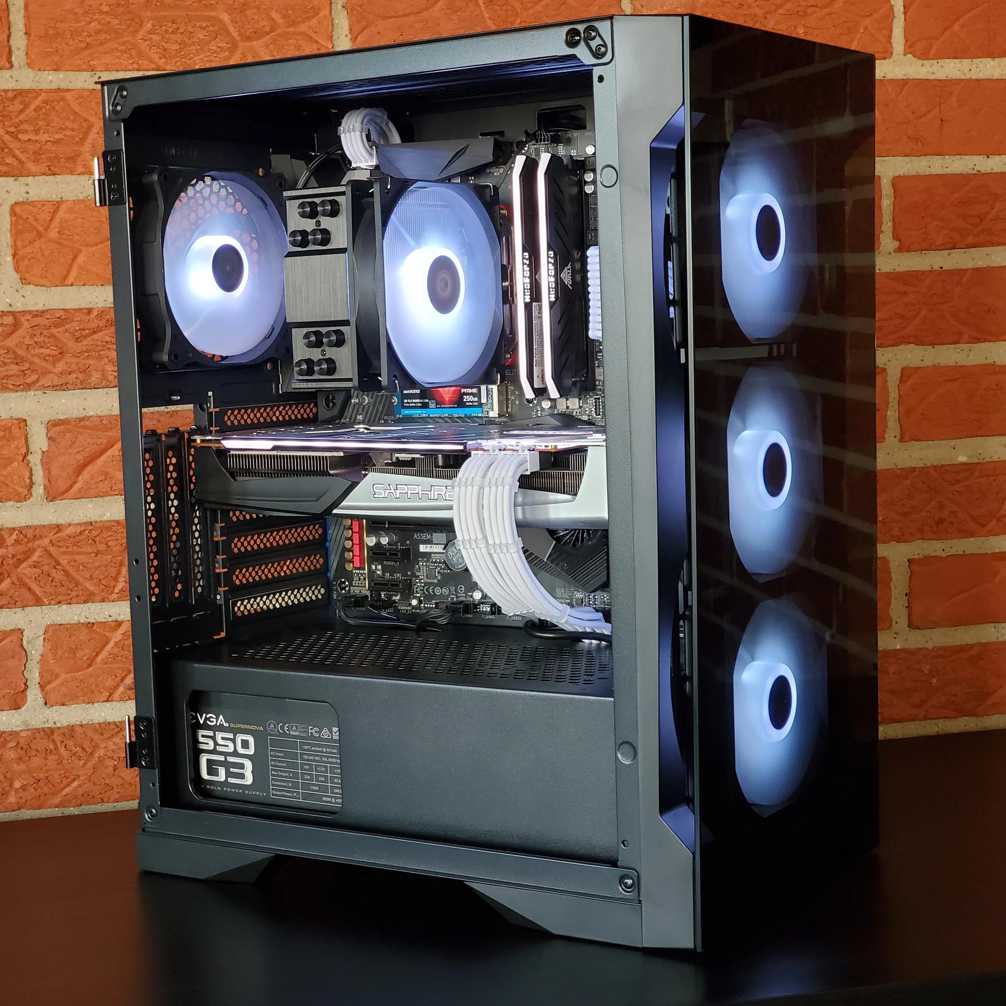 GAMING PC // RX 5700XT // RYZEN 5 // 16GB RAM