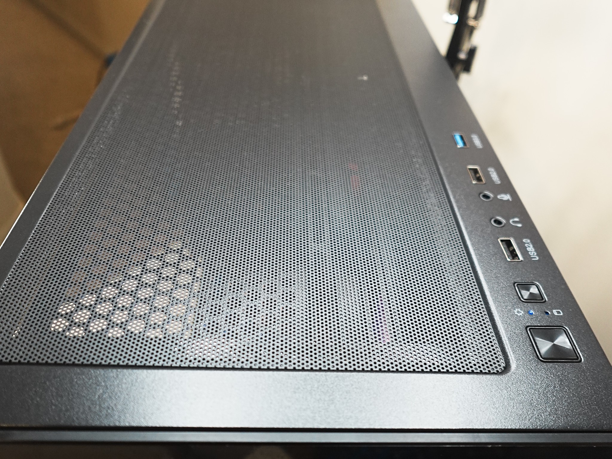 🏎️🎩💎 Gorgeous Fishtank | Ryzen 5 7600X | Intel Arc B580 | 32GB DDR5 5200 | 1TB NVMe SSD