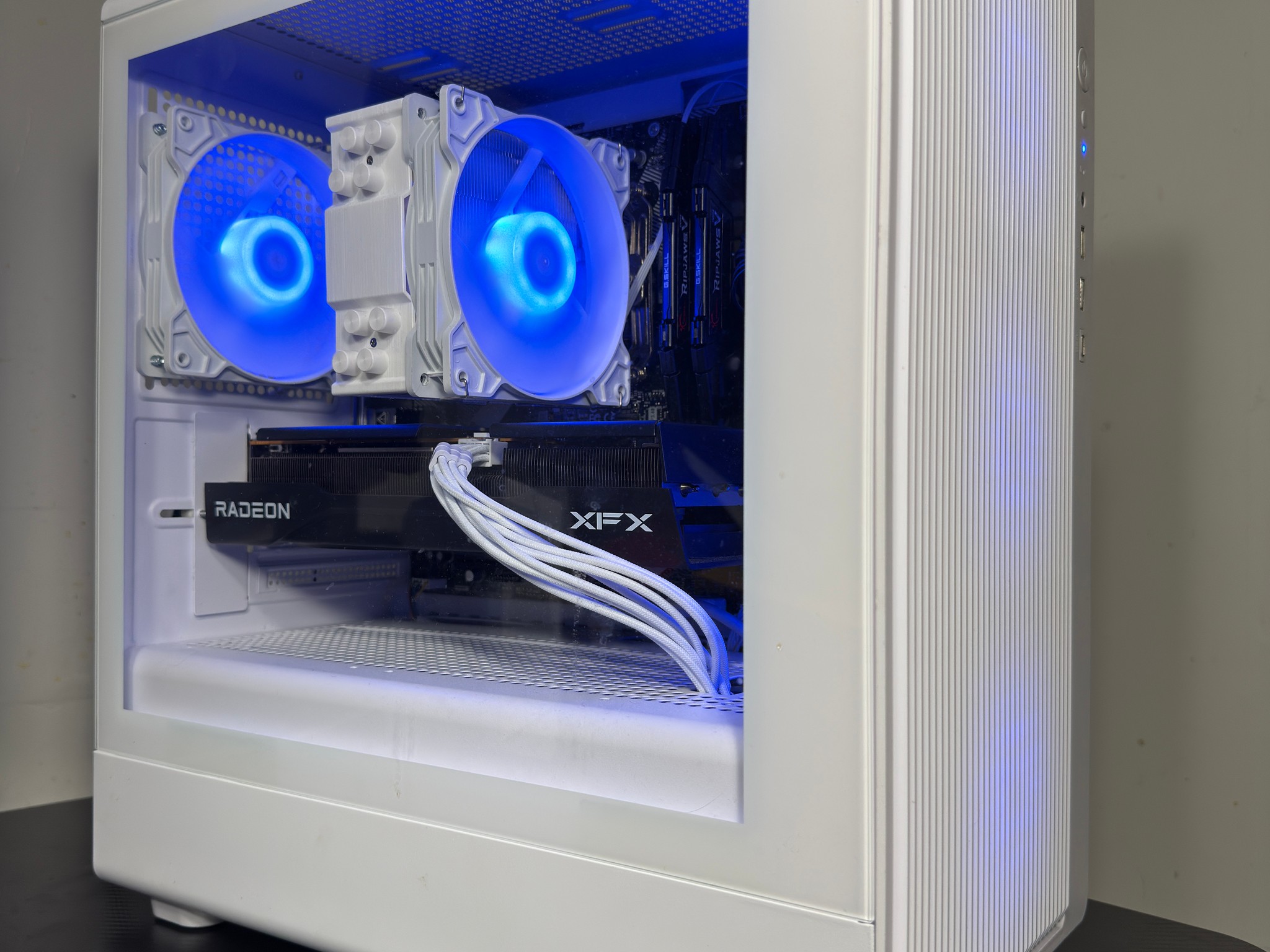 Radeon RX 9060 XT 16GB Custom Gaming PC - Ryzen 7 5700X3D