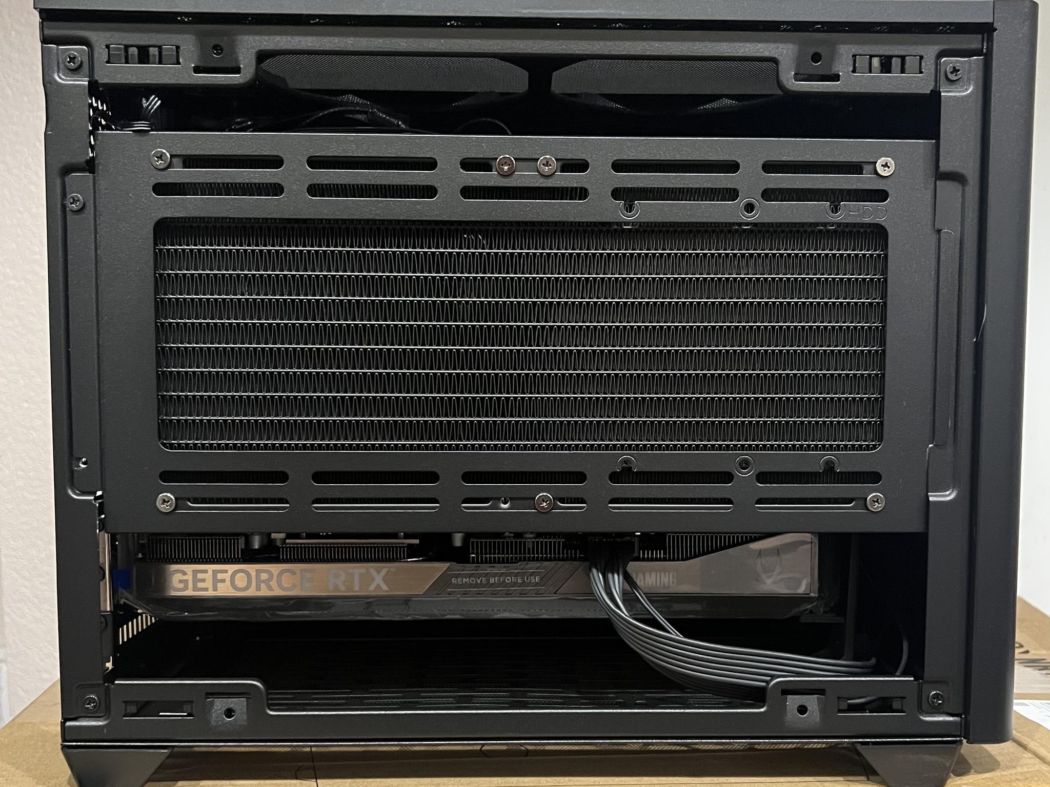 7800x3d and RTX 5070 Ti Mini ITX Gaming PC