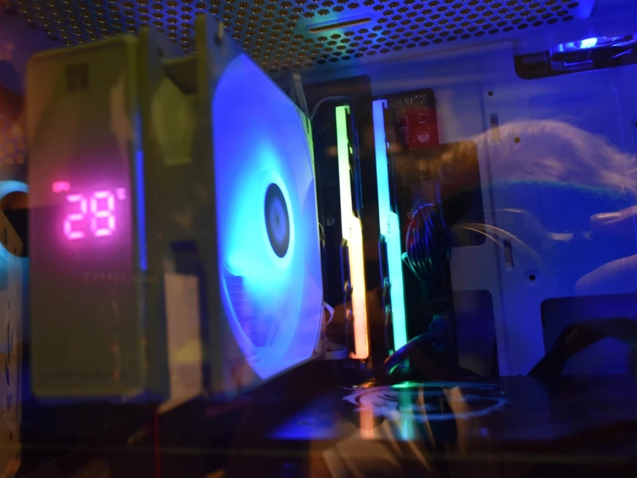 Gaming PC Intel I 5 9400 RAM 16 GB RGB GPU RTX 2070 8 gb 512 GB NVME 500 GB HHD+