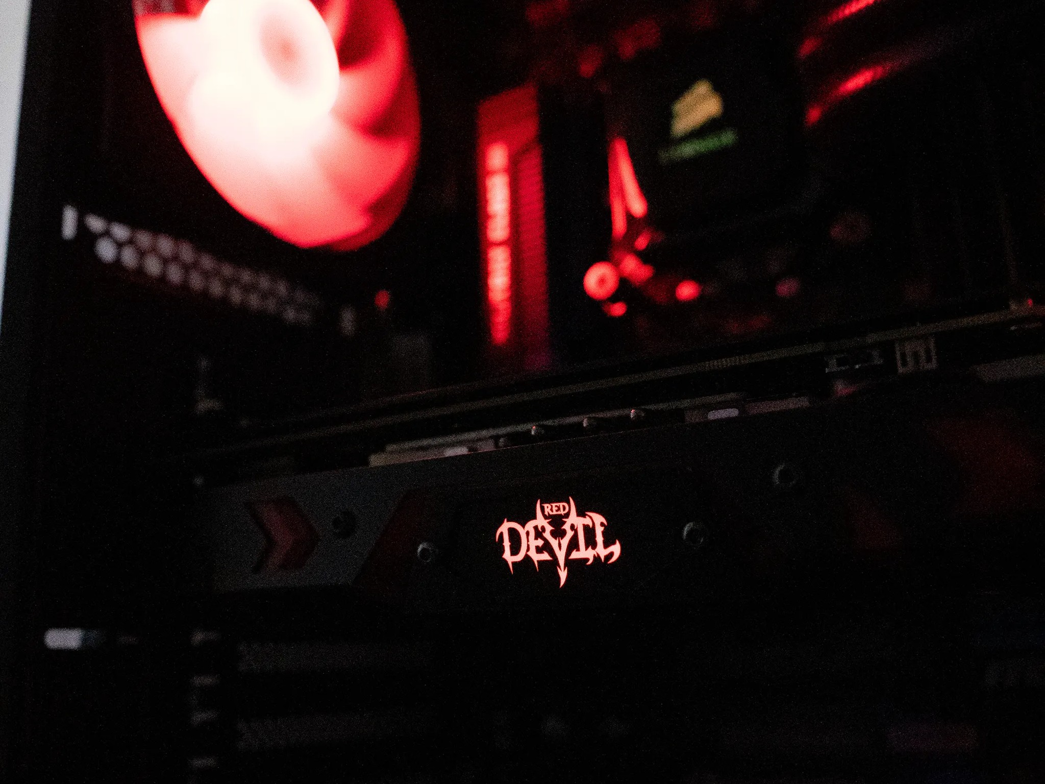 🩸🩸 | RX 580 8GB | INTEL i5 3570K | 16GB RAM | 750GB | Ruby Racer
