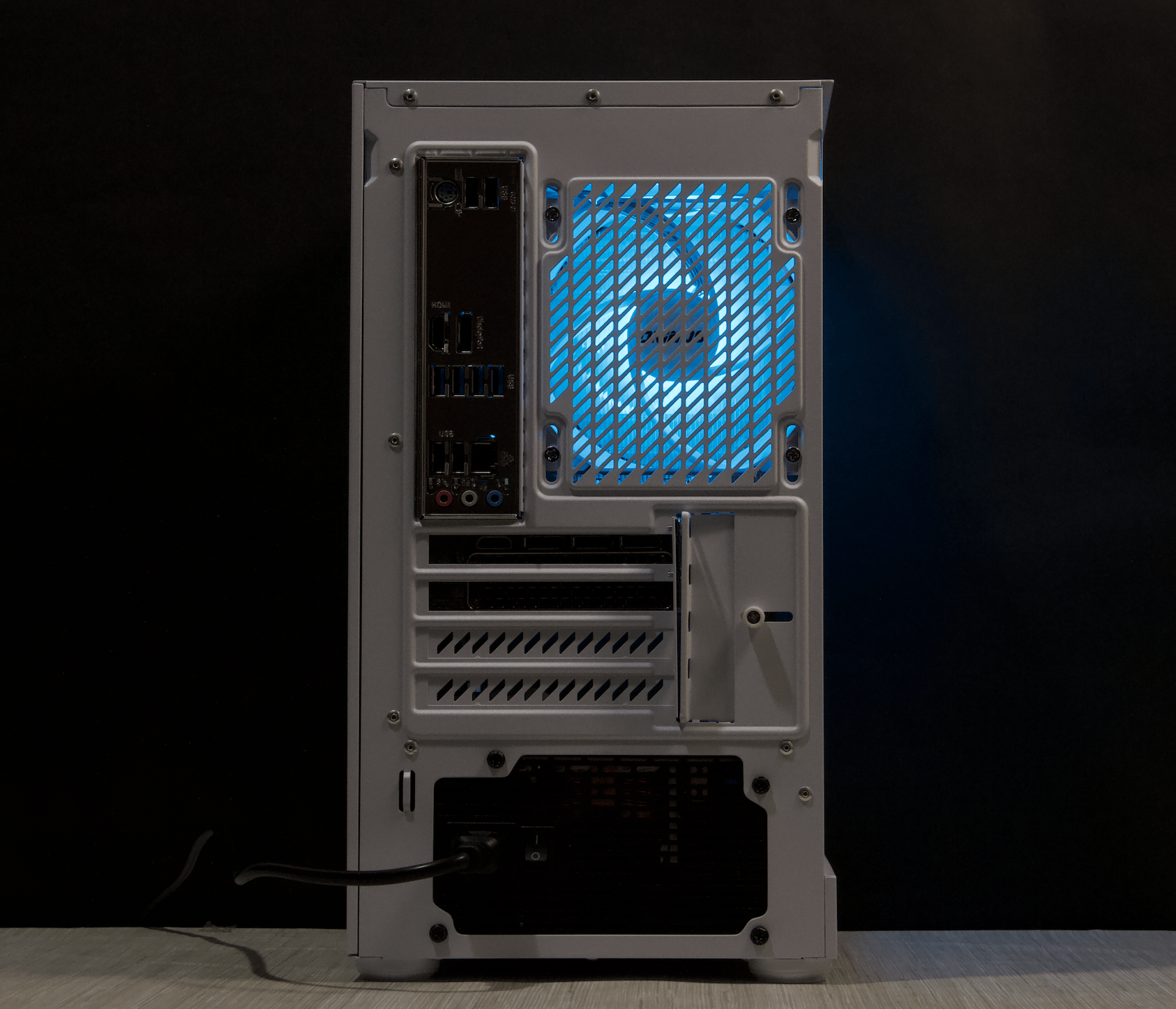 RTX 3070, Ryzen 5 5500, 16GB DDR4, 2TB Storage, WiFi - Custom Gaming PC