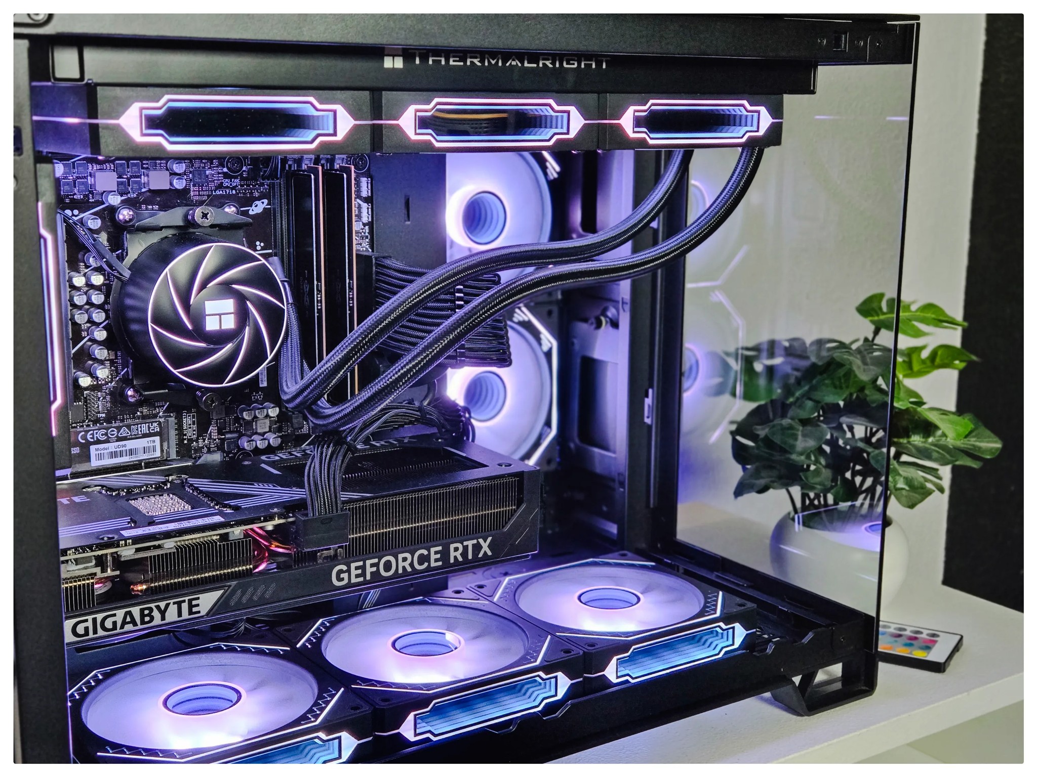 RTX 5070 | Ryzen 7 7700 | Wi-Fi | Gaming PC