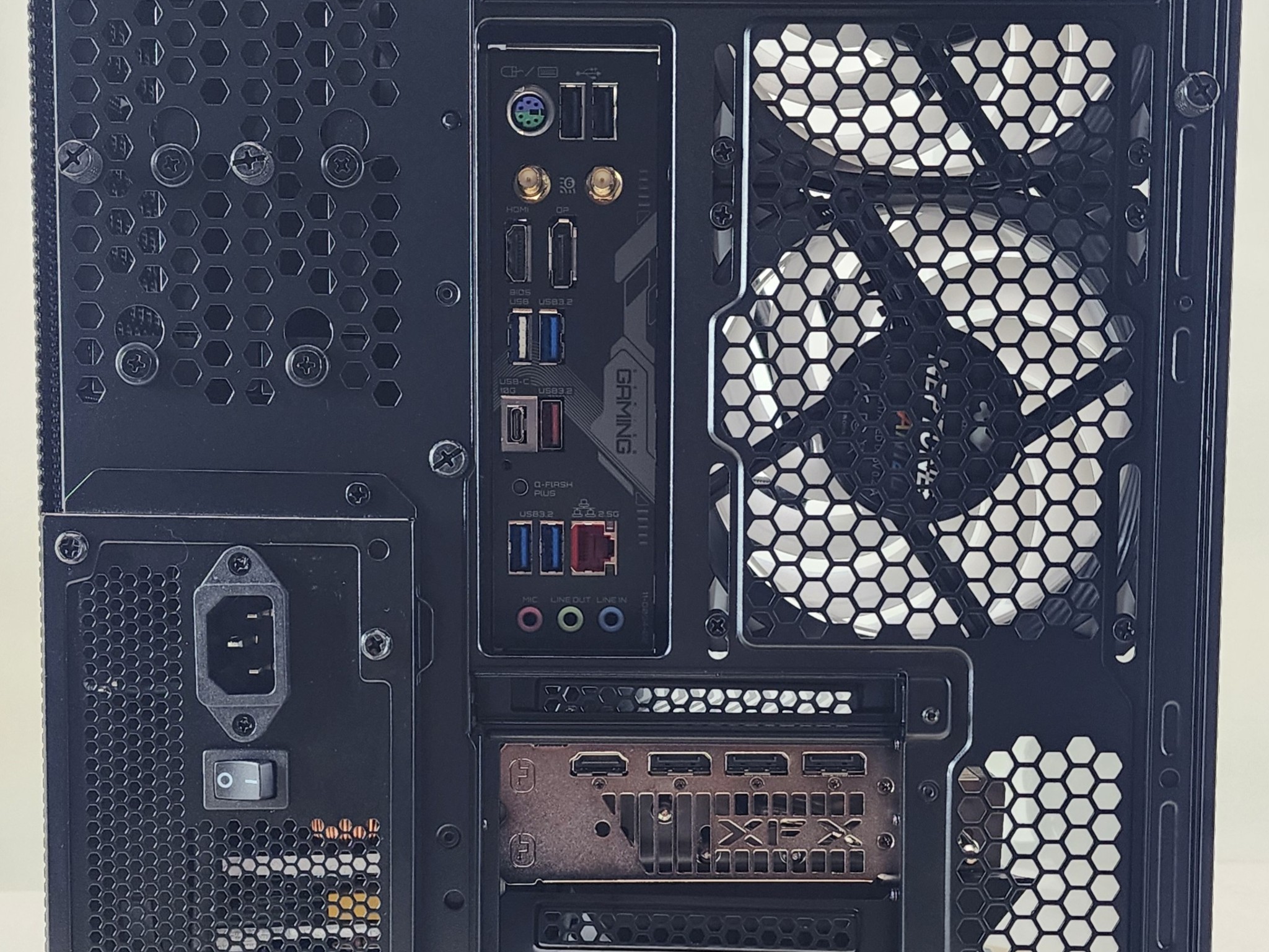 Gaming PC Ryzen 7 7800X3D 32GB RAM 2TB SSD RX 9070 XT 16GB Windows 11 Computer