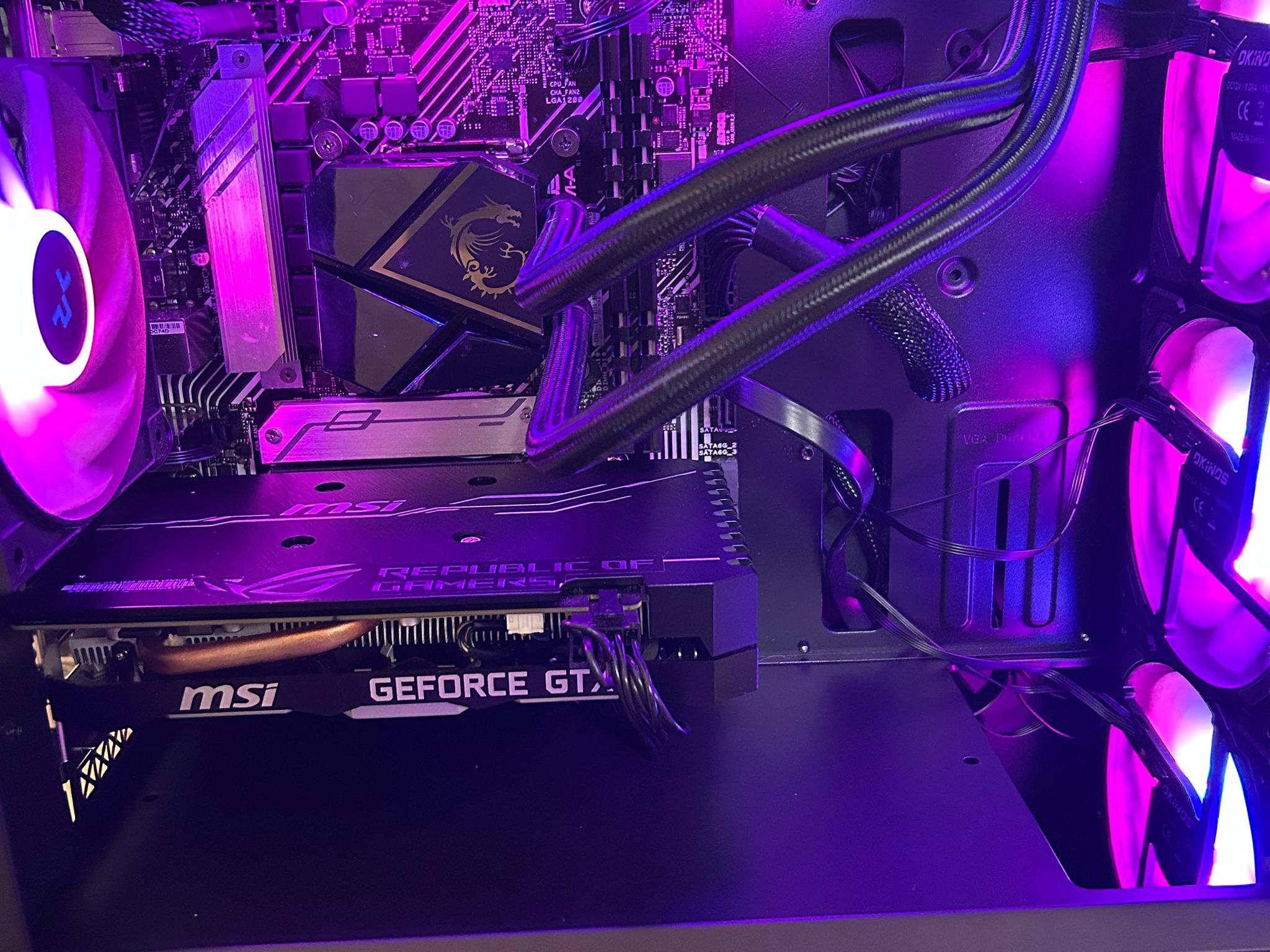 Intel i3 10105f| MSI 1660 Super| 1tb NVME | 16gb 3200mhz Ram| P240 MSI AIO