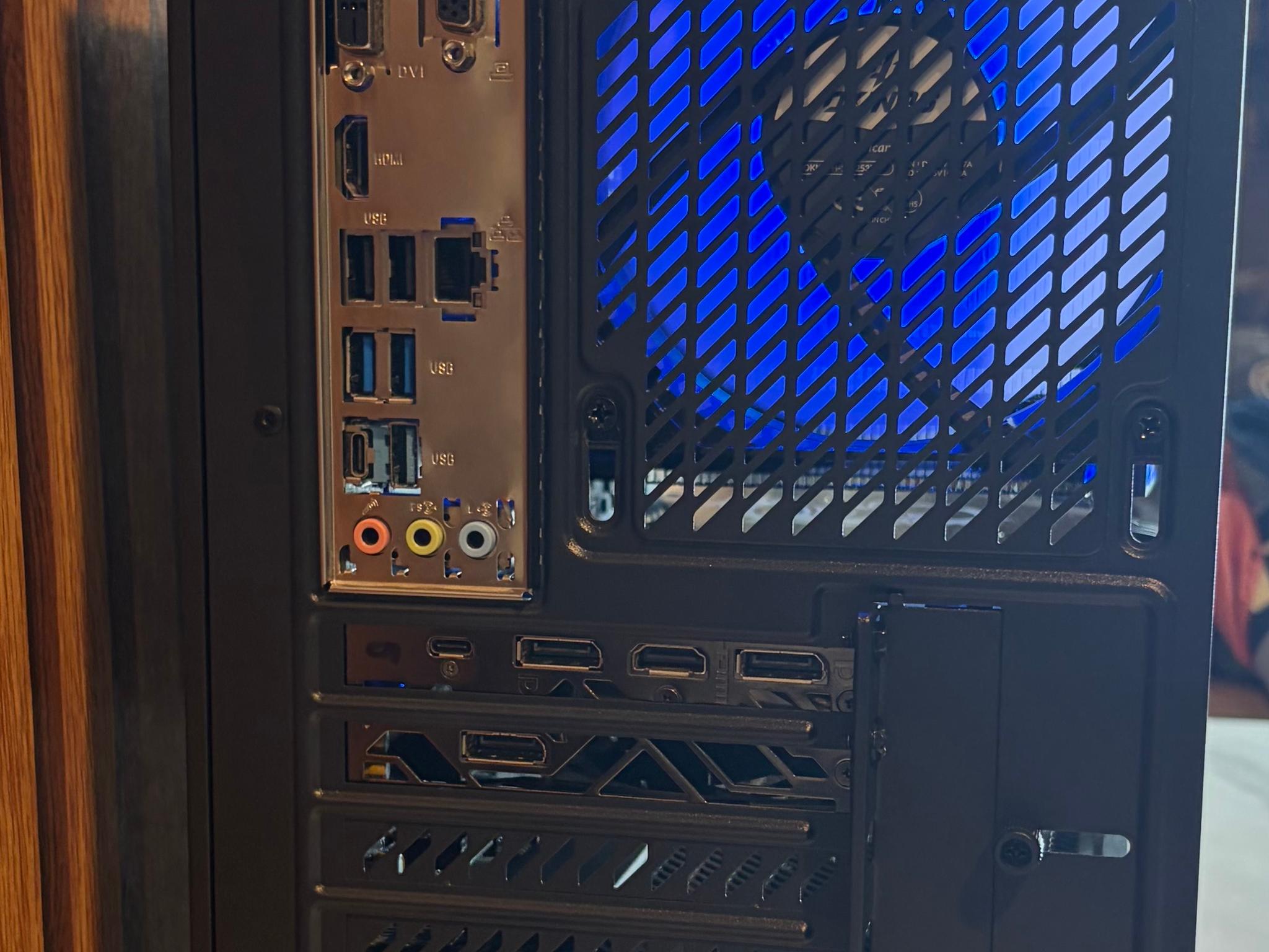RTX 2070 | I7 9700F | 16GB DDR4 | 500GB SSD| 550W