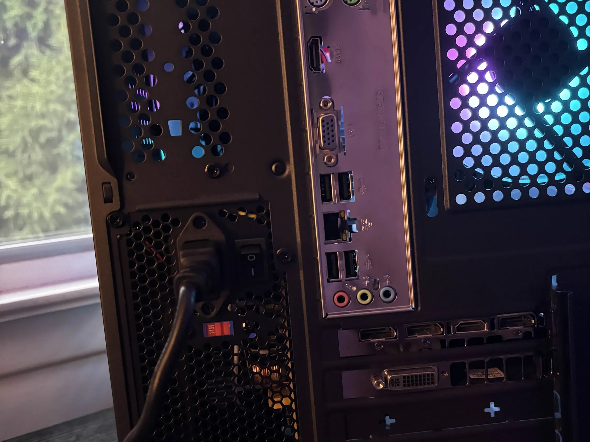 GAMING PC i5 16GB NVIDIA GTX 950 RGB Lighting RGB Fans Computer