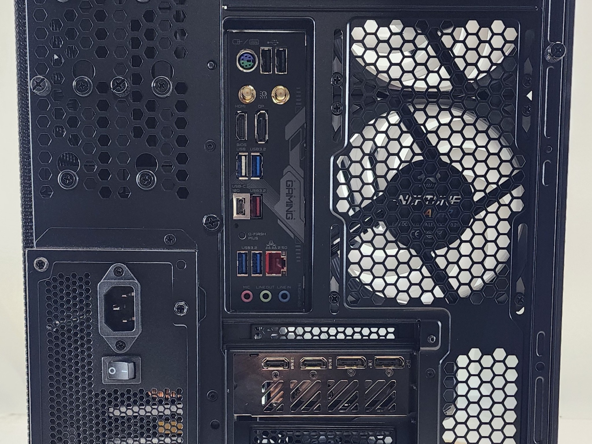 Gaming PC Ryzen 7 9700X 32GB RAM 2TB SSD RX 9070 XT 16GB Windows 11 Computer