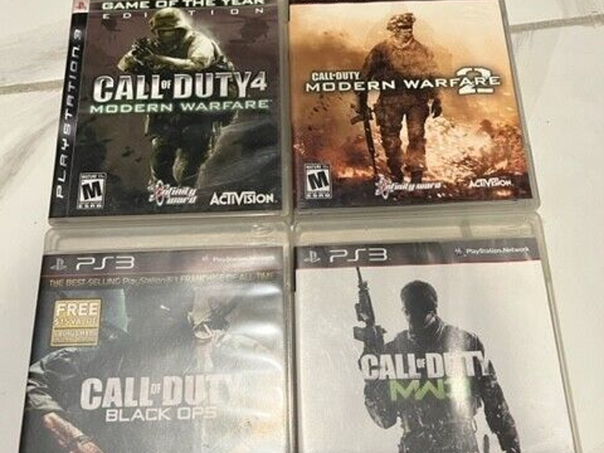 Sony PlayStation 3 Slim 120GB Console - Black 3 controllers 4 CALL OF DUTY GAMES