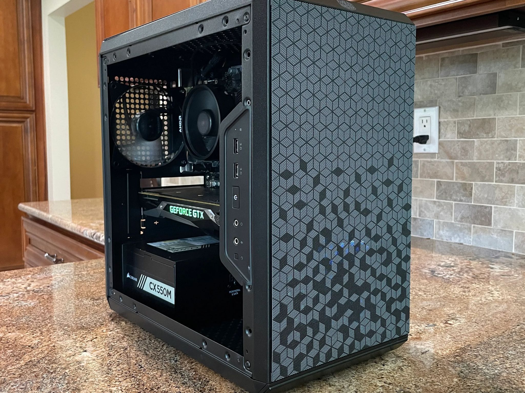 Funz Bx - GTX 1070 FE // Ryzen 5 3600 // 2TB M.2 SSD