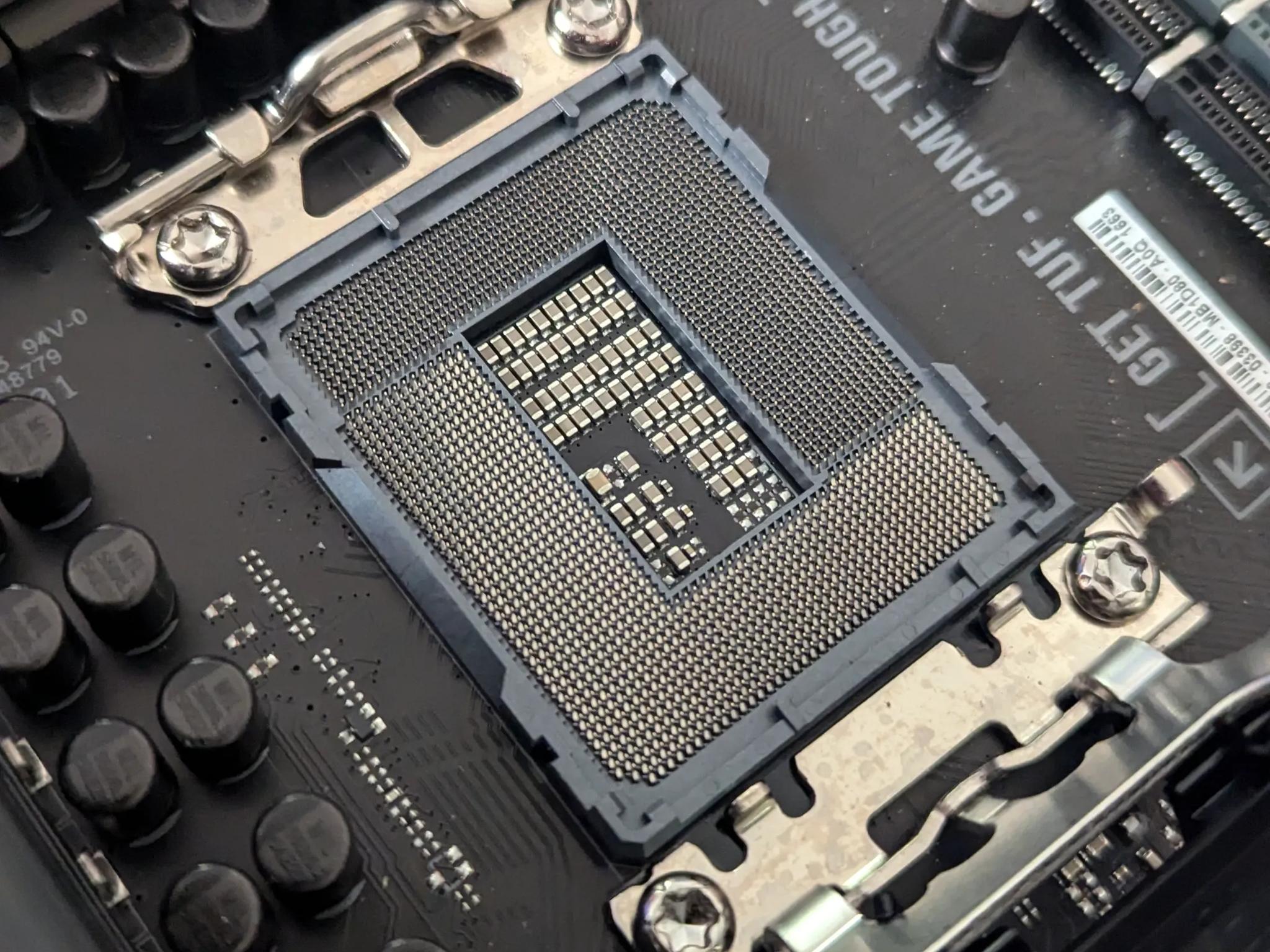 Asus TUF GAMING Z790-PLUS WIFI Motherboard