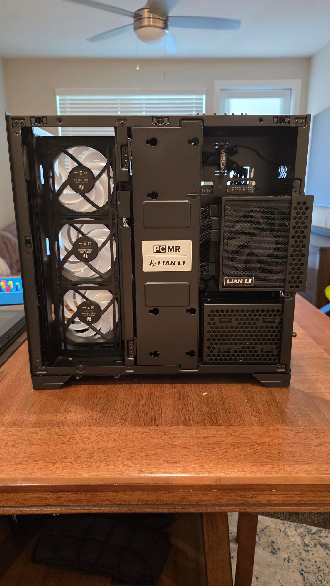 Radeon RX 9070 XT Custom Gaming PC - Ryzen 7 9800X3D, 32GB RAM