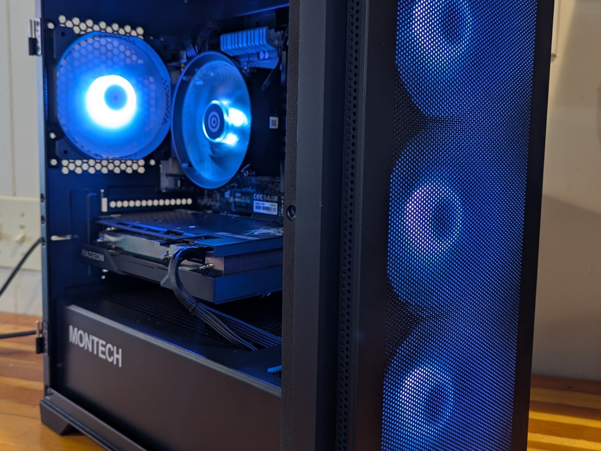 Powercolor Hellhound RX 6650 XT || Ryzen 5 2600X || 1080P Gaming PC