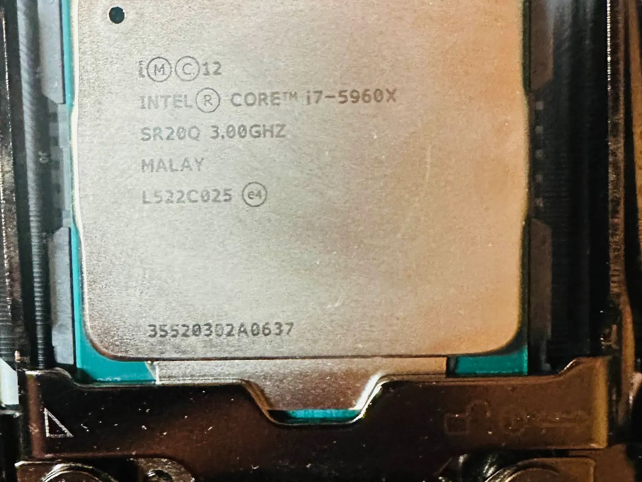 (COMBO) Gigabyte X99-UD4 + Crucial 64GB RDIMM + Intel 600P NVMe 512GB