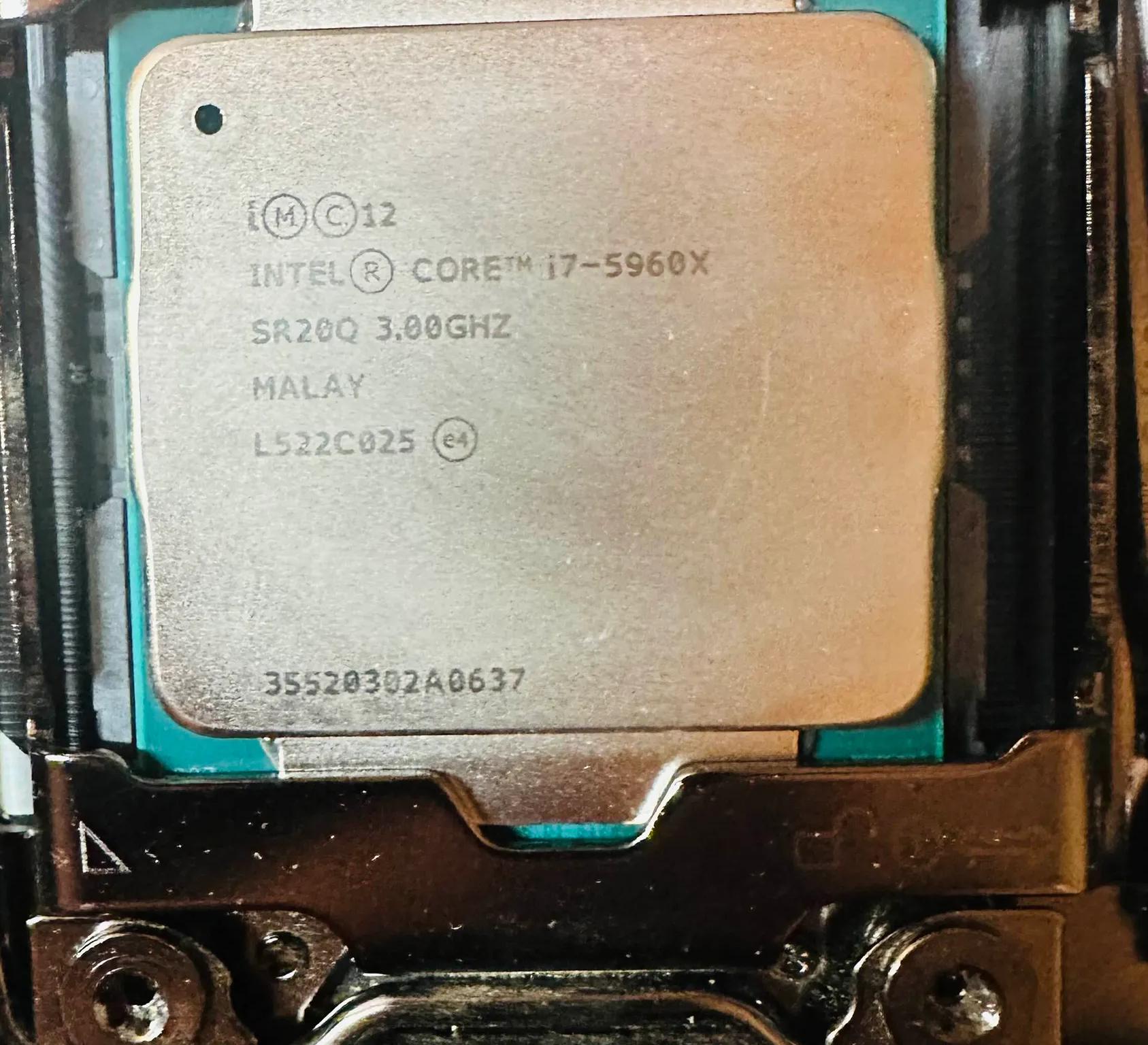 (COMBO) Gigabyte X99-UD4 + Crucial 64GB RDIMM + Intel 600P NVMe 512GB