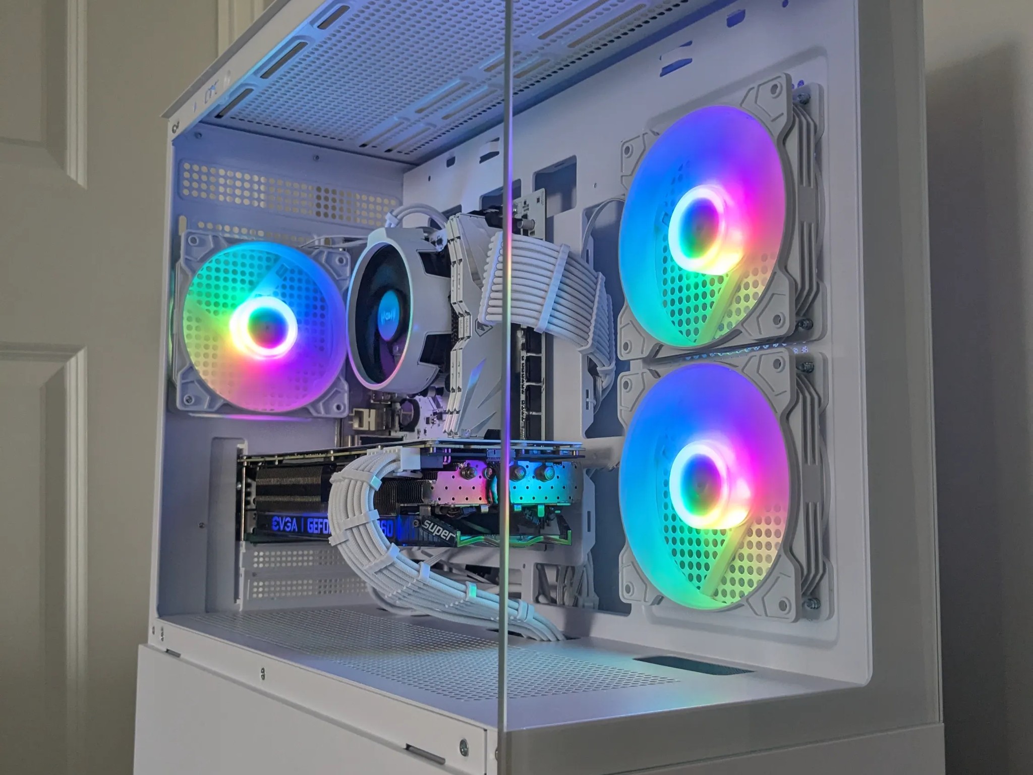 Ymir 🌬️ | Nvidia RTX 2060 SUPER 8GB | Ryzen 5 3600 | 512GB SSD | 16GB RAM | ARGB Gaming PC